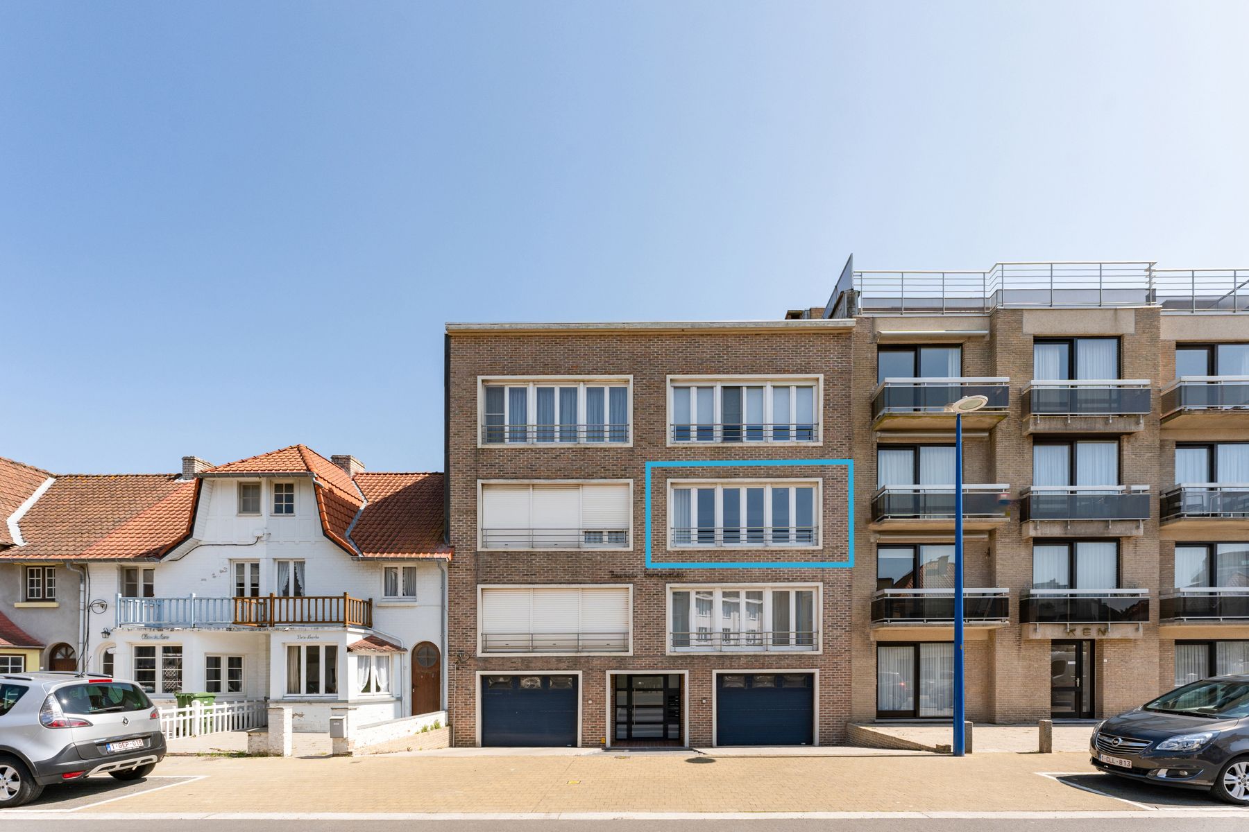 Prachtig vernieuwd appartement vlakbij centrum en strand foto {{pictureIndex}}