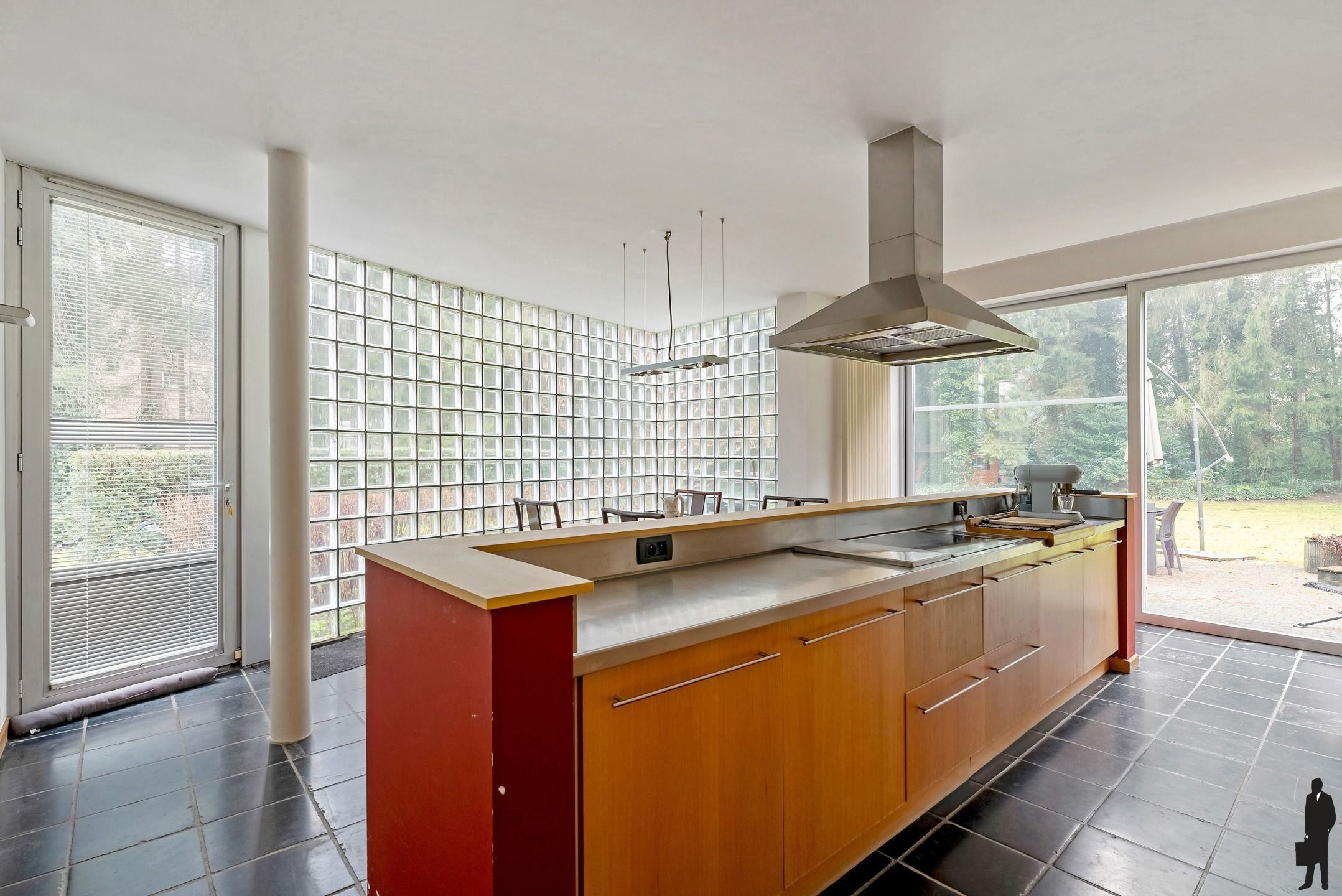 Moderne woning op perceel van ca. 3.500m² foto 13