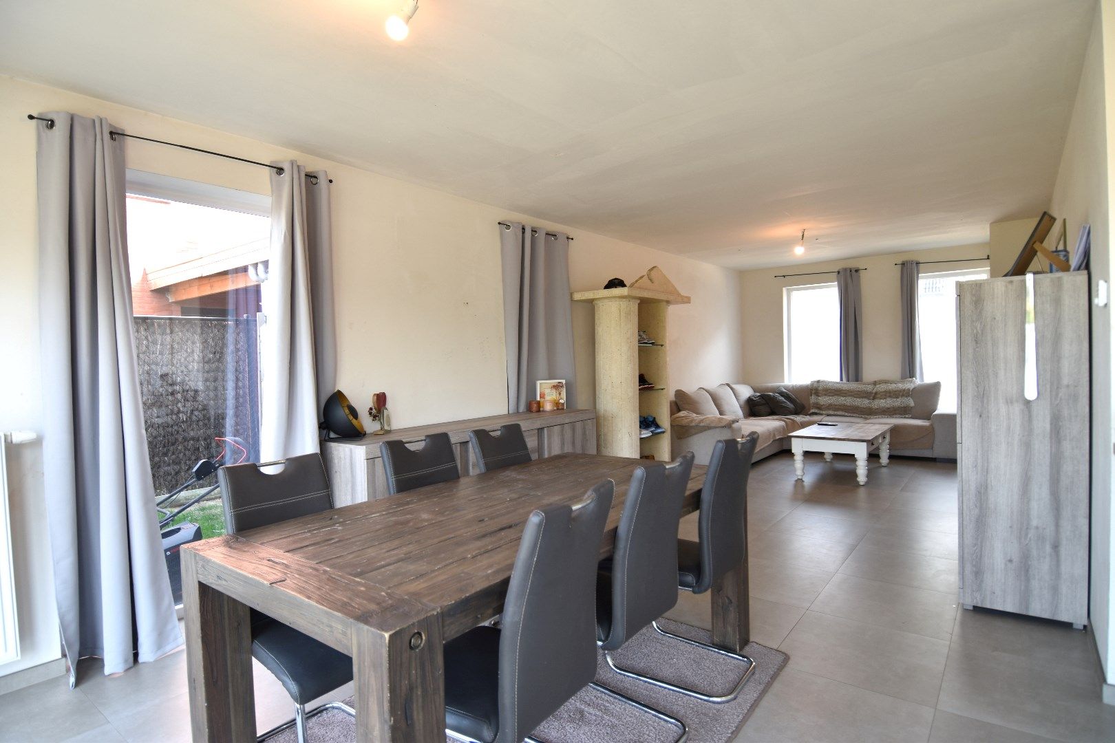 Nieuwbouwwoning met 3 slaapkamers en carport gelegen in een kindvriendelijke wijk te Heule foto 3