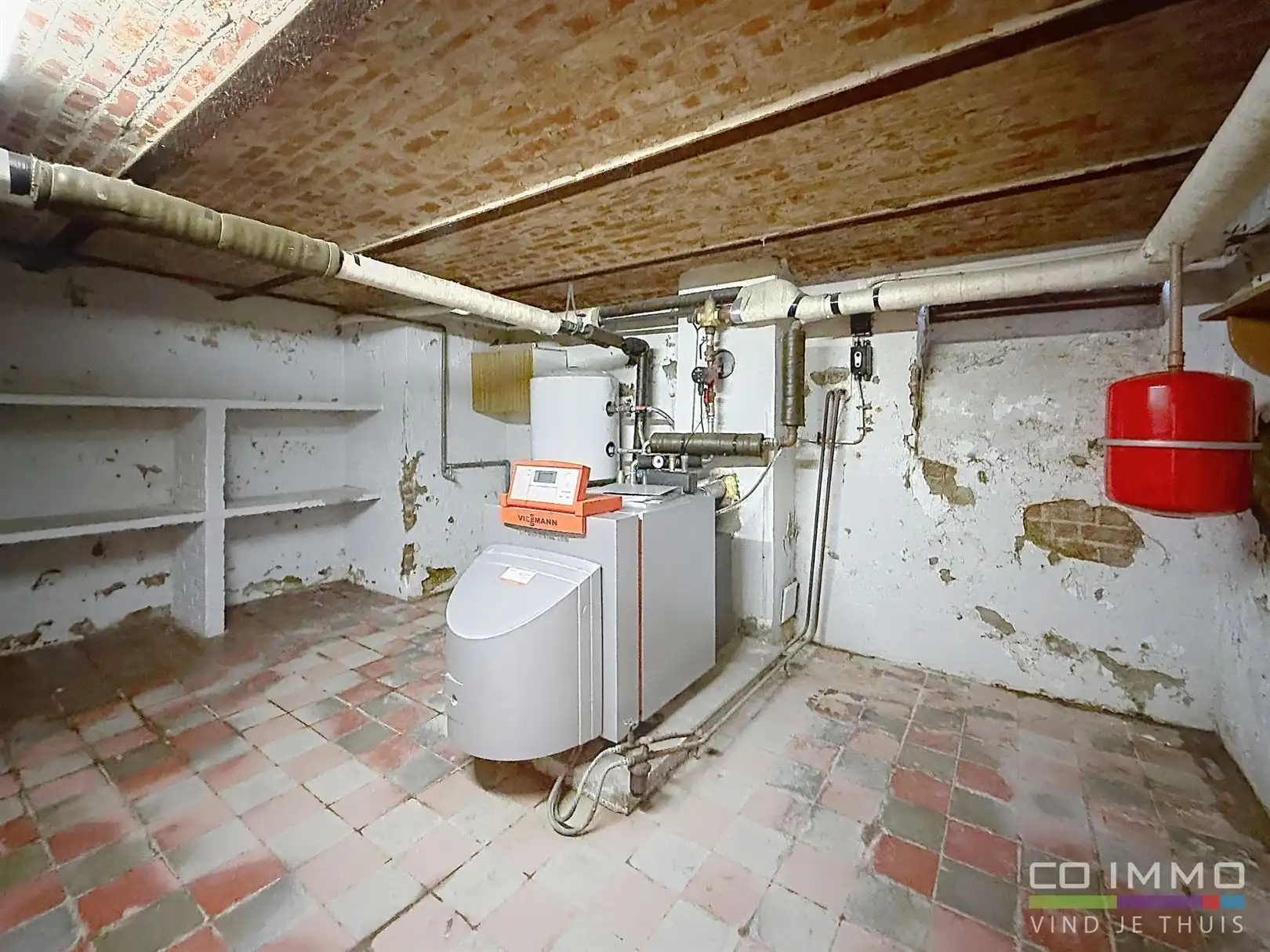 Karaktervolle woning, 4 slpks op een perceel van > 1 hectare foto 56