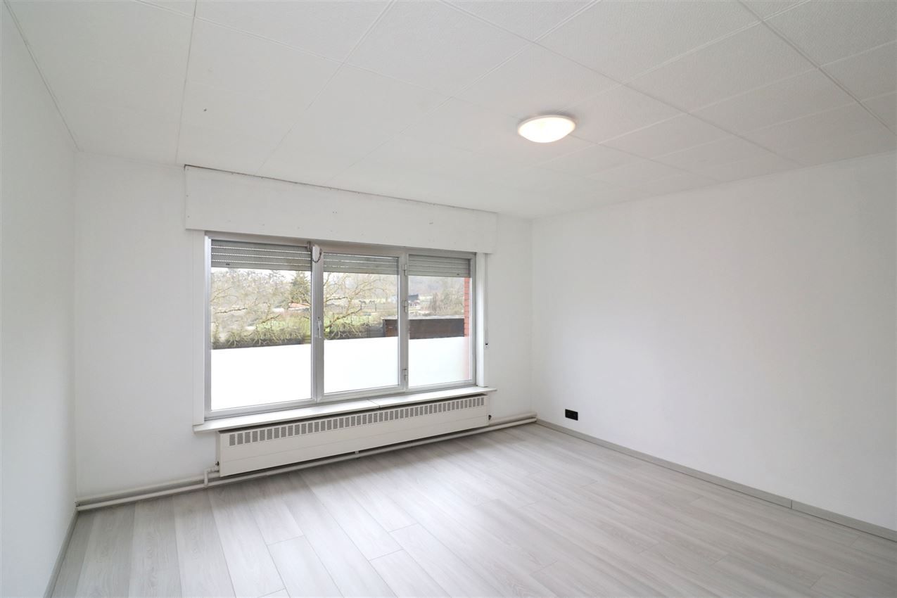 Landelijk gelegen, deels vernieuwde woning foto 24