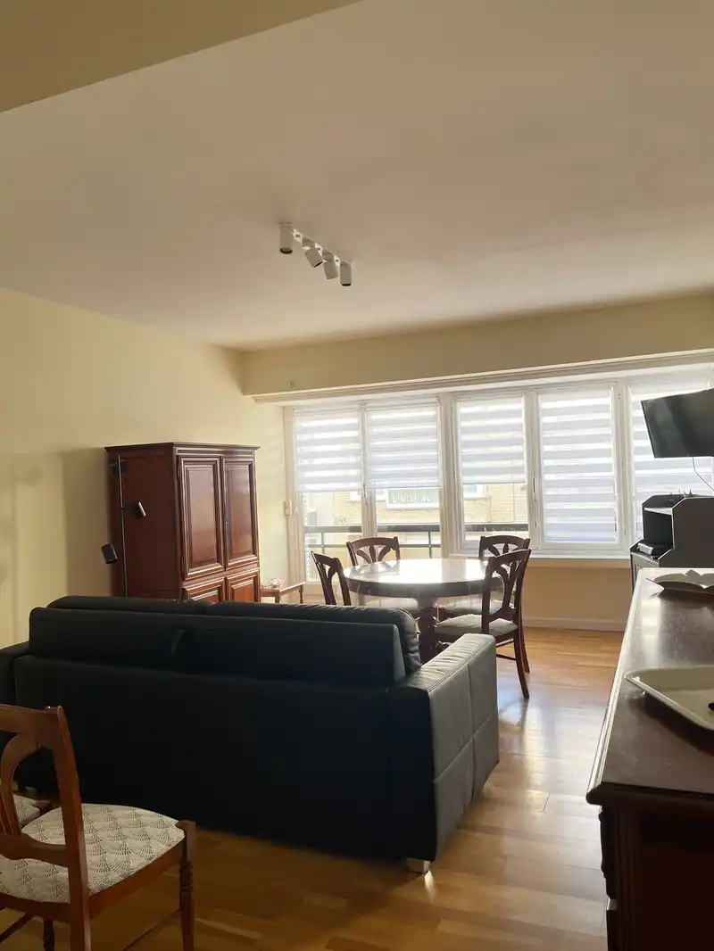 Te koop: ruim appartement met 2 slaapkamers foto 4