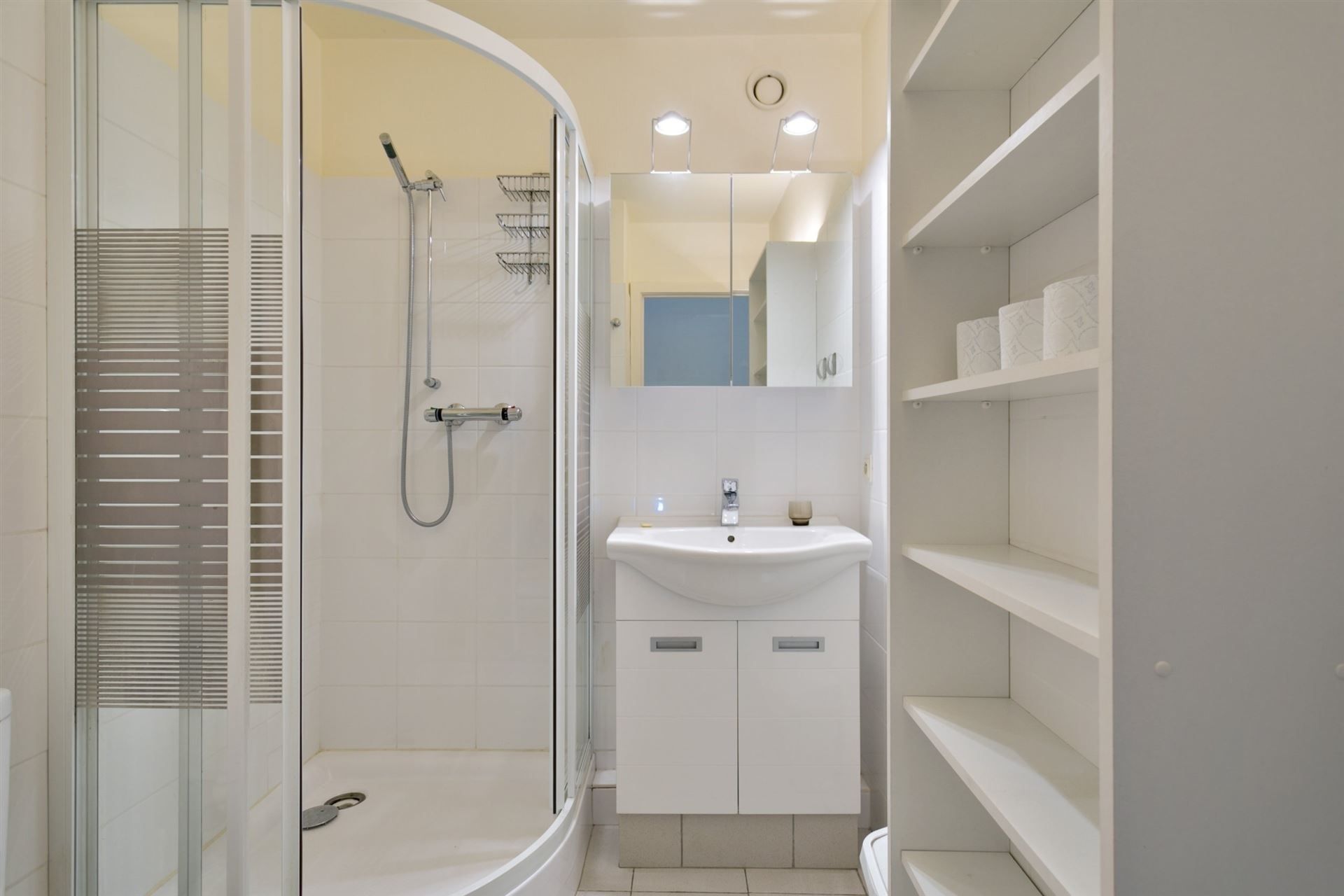 FRONTAAL ZEEZICHT / SLAAPHOEK foto 7