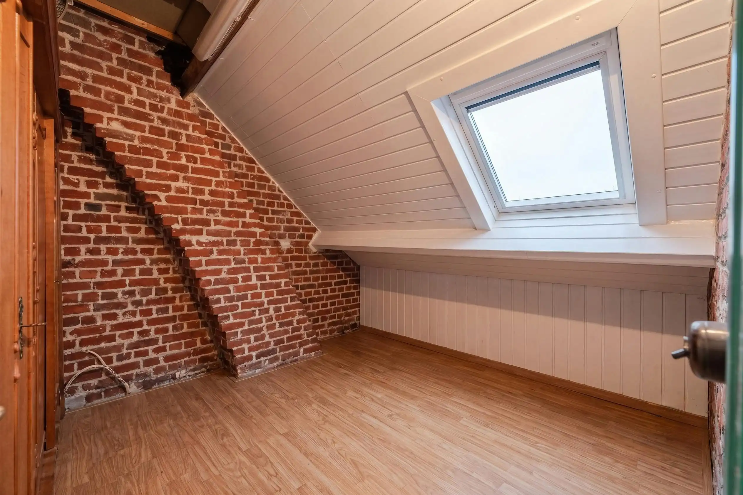 Huis te koop in Ieper met zongerichte tuin én garage foto 23