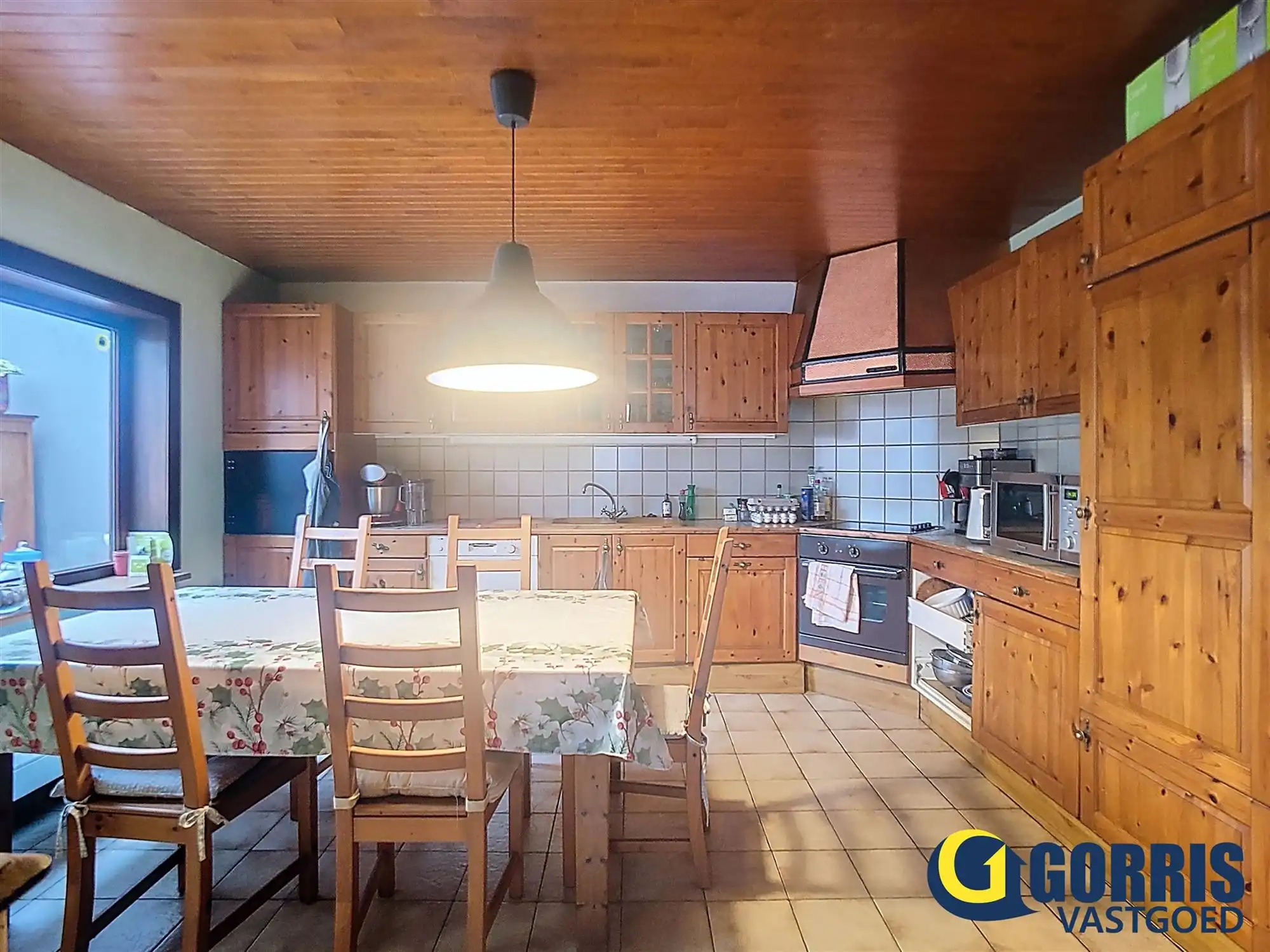 Halfopen bebouwing met 4 slaapkamers in centrum Booischot foto 4