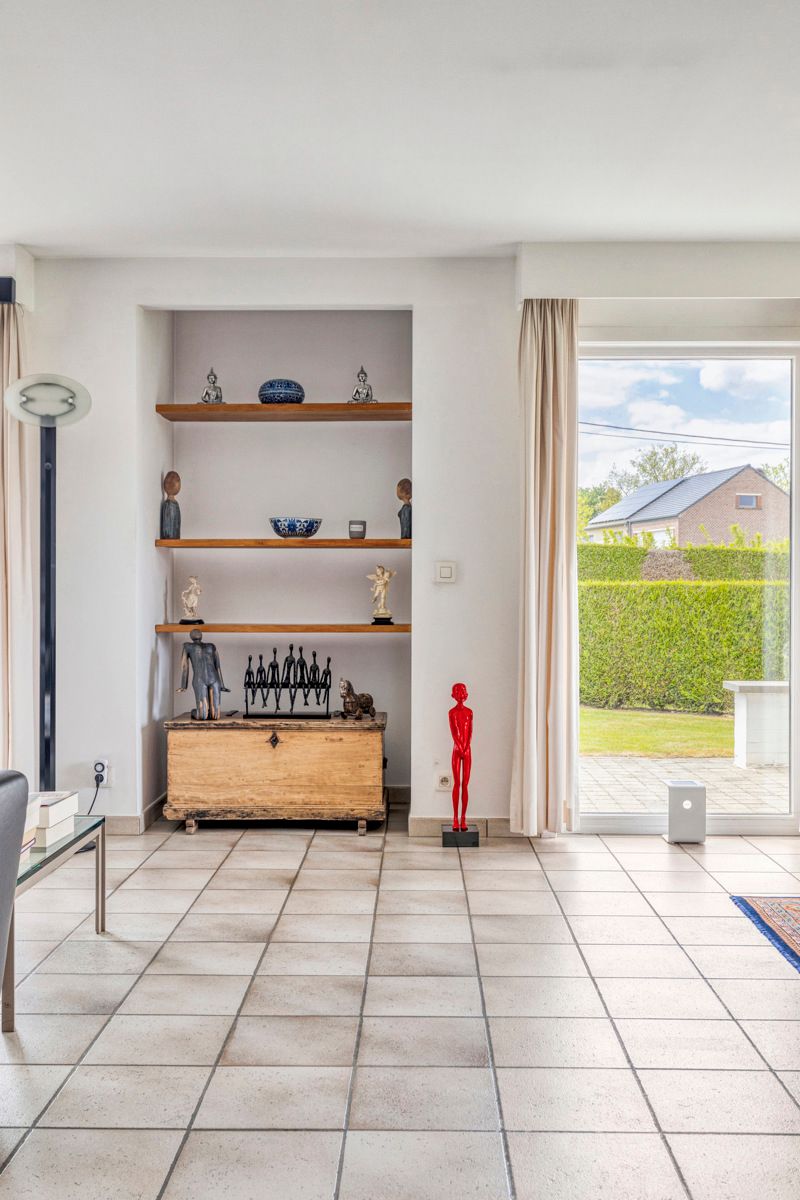 Villa met 4 slaapkamers, zwembad en garage foto 10