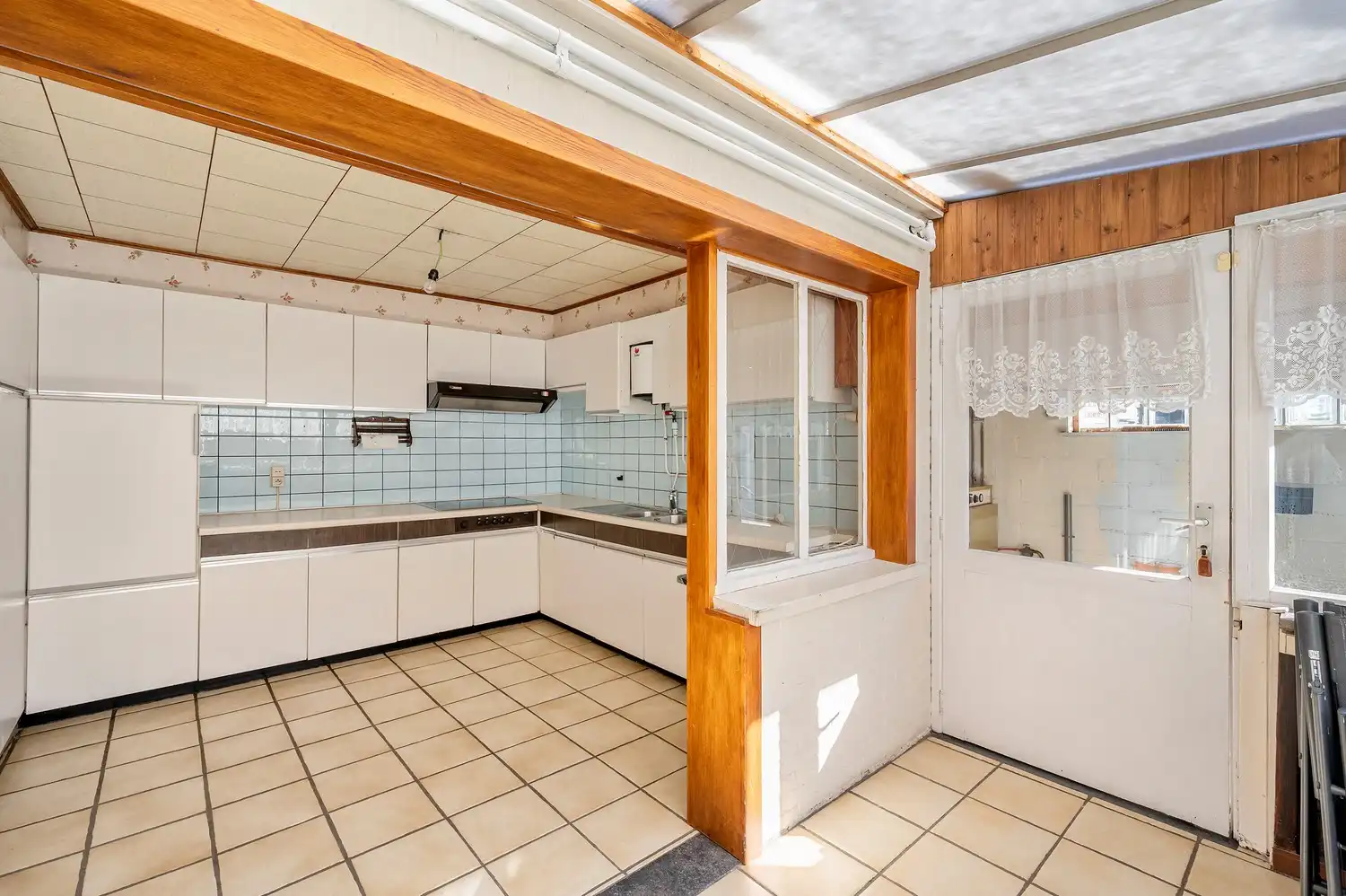 Te renoveren woning met garage en diepe tuin. foto 15