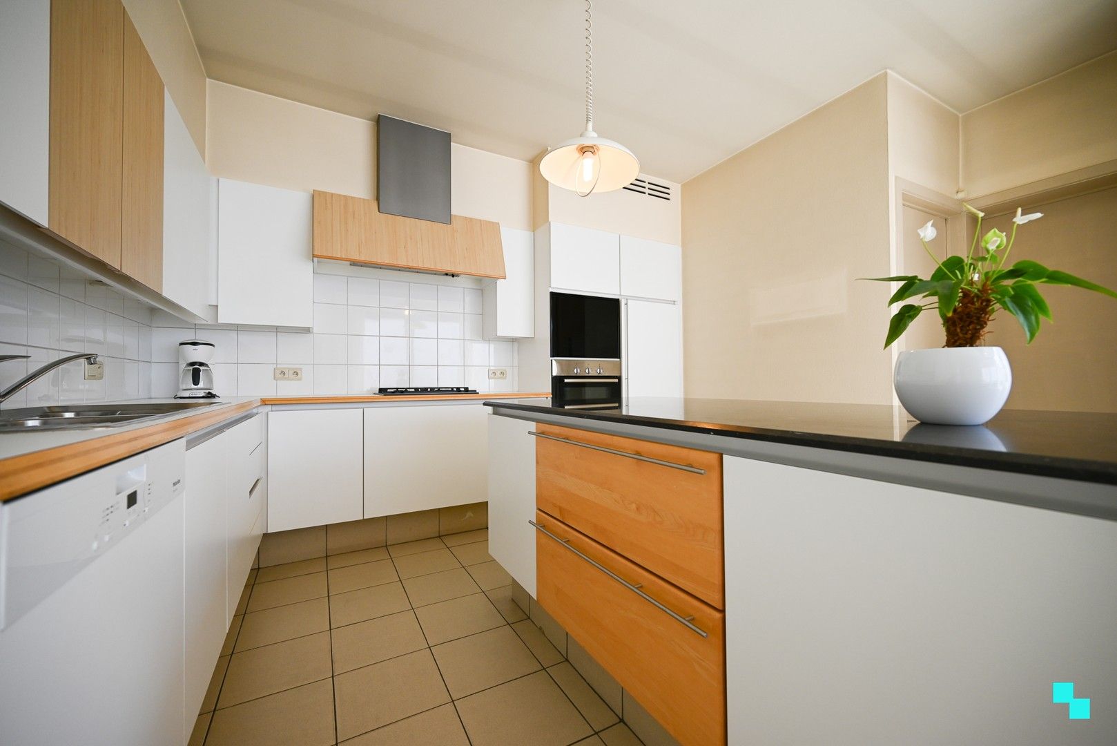 Wonen in erfgoed, zicht op het groen, midden in de stad Izegem. foto 10