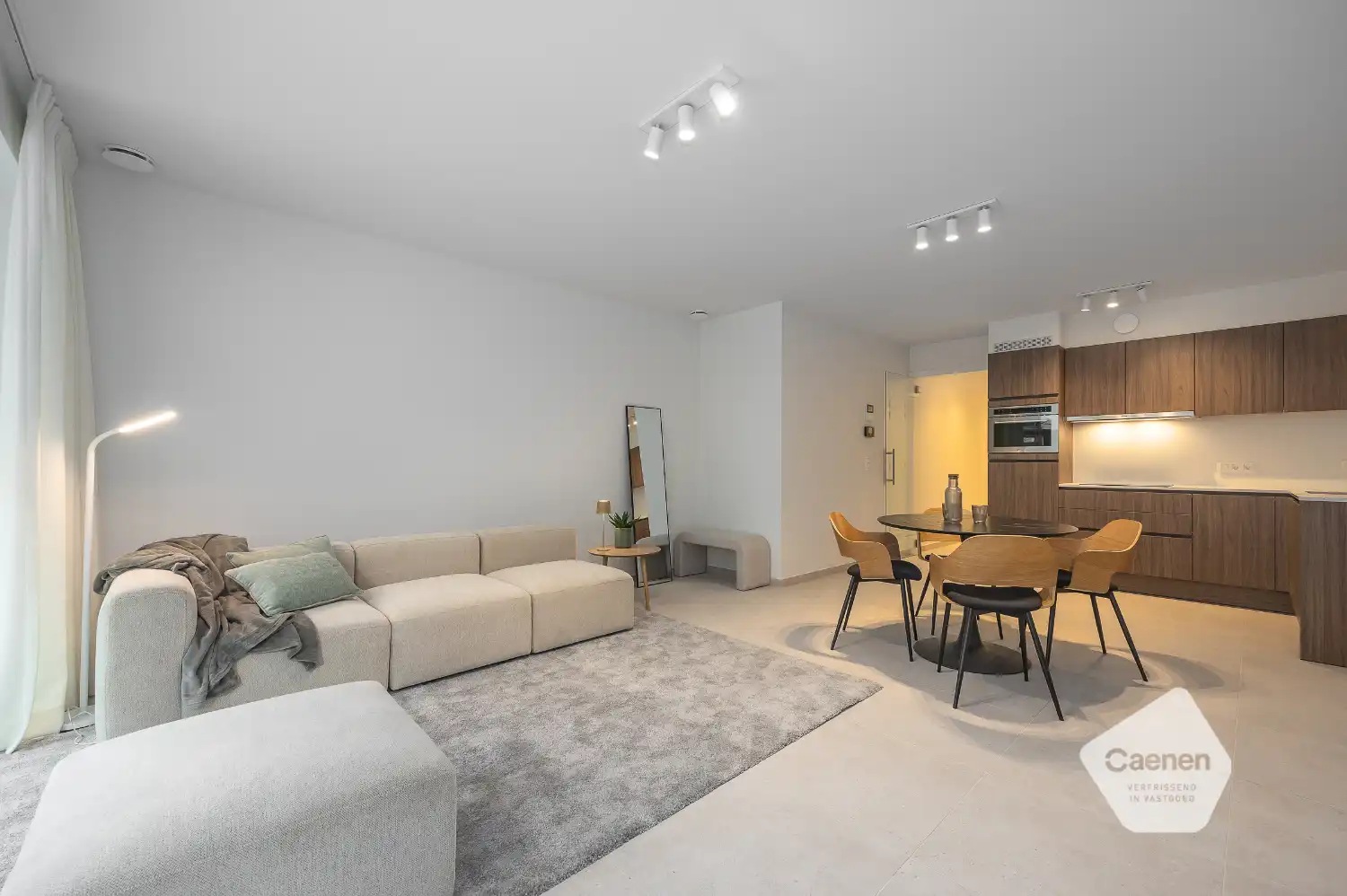 Nieuwbouwappartement met 1 slaapkamer te koop in het hartje van Oostende foto {{pictureIndex}}