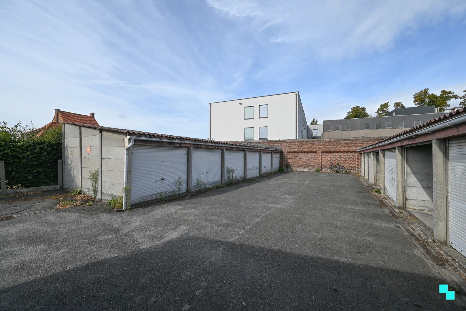 Garagecomplex (17 boxen) op gunstige locatie nabij Frunpark foto 6