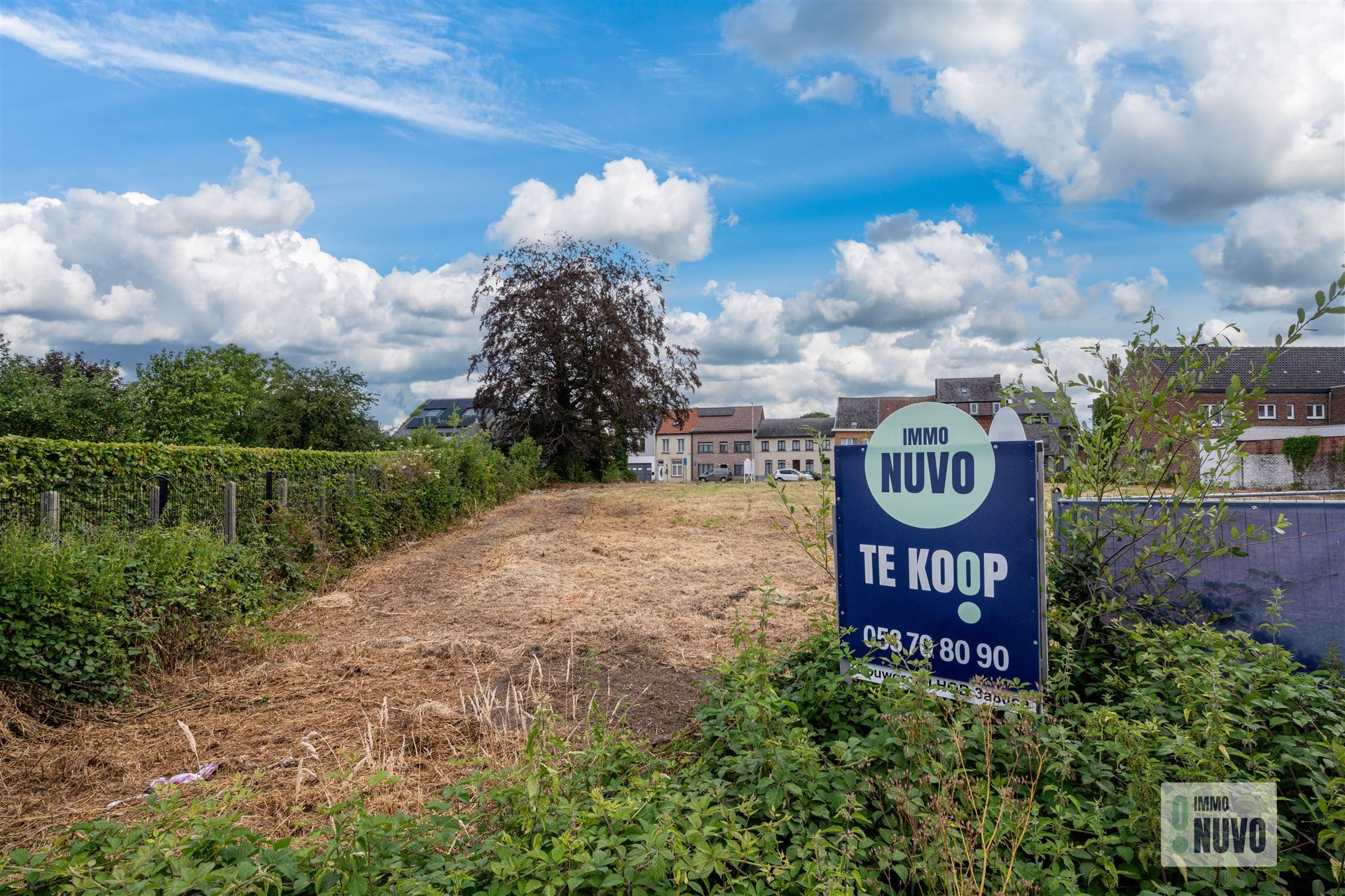 Rustig gelegen bouwgrond voor half open bebouwing foto 1