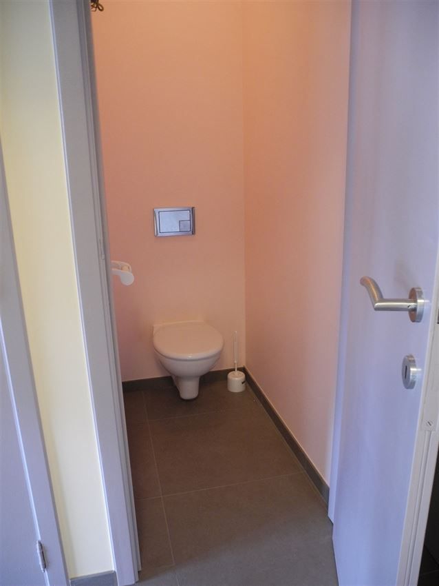 Opbrengsteigendom (handel & 4 app) op toplocatie foto 63