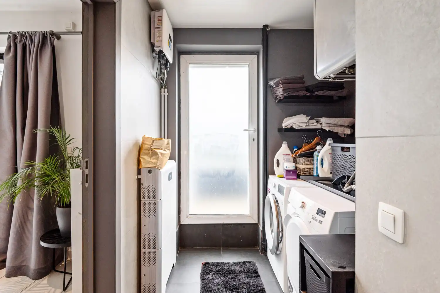 Instapklare tweewoonst met 4 slaapkamers in Wommelgem foto 34