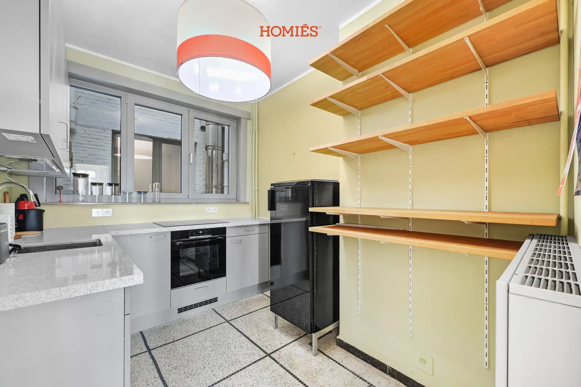 Instapklaar 2-slaapkamerappartement met uniek uitzicht foto 11