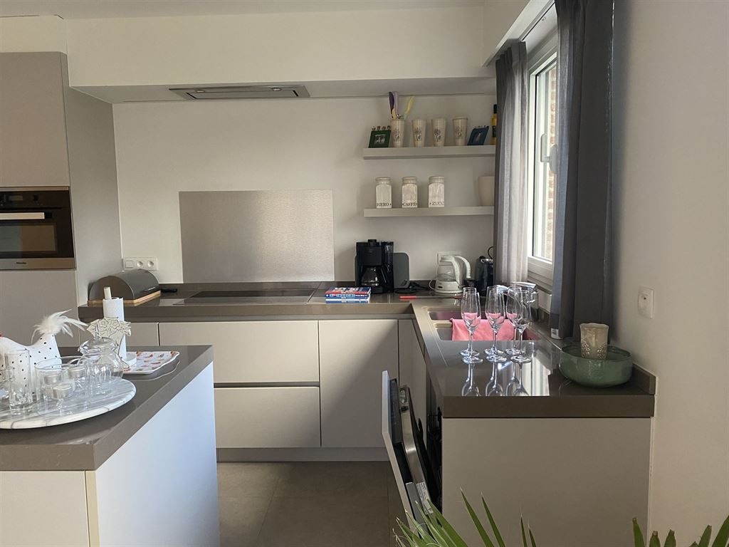 Nieuwbouw appartement in centrum 's-Gravenwezel foto 3