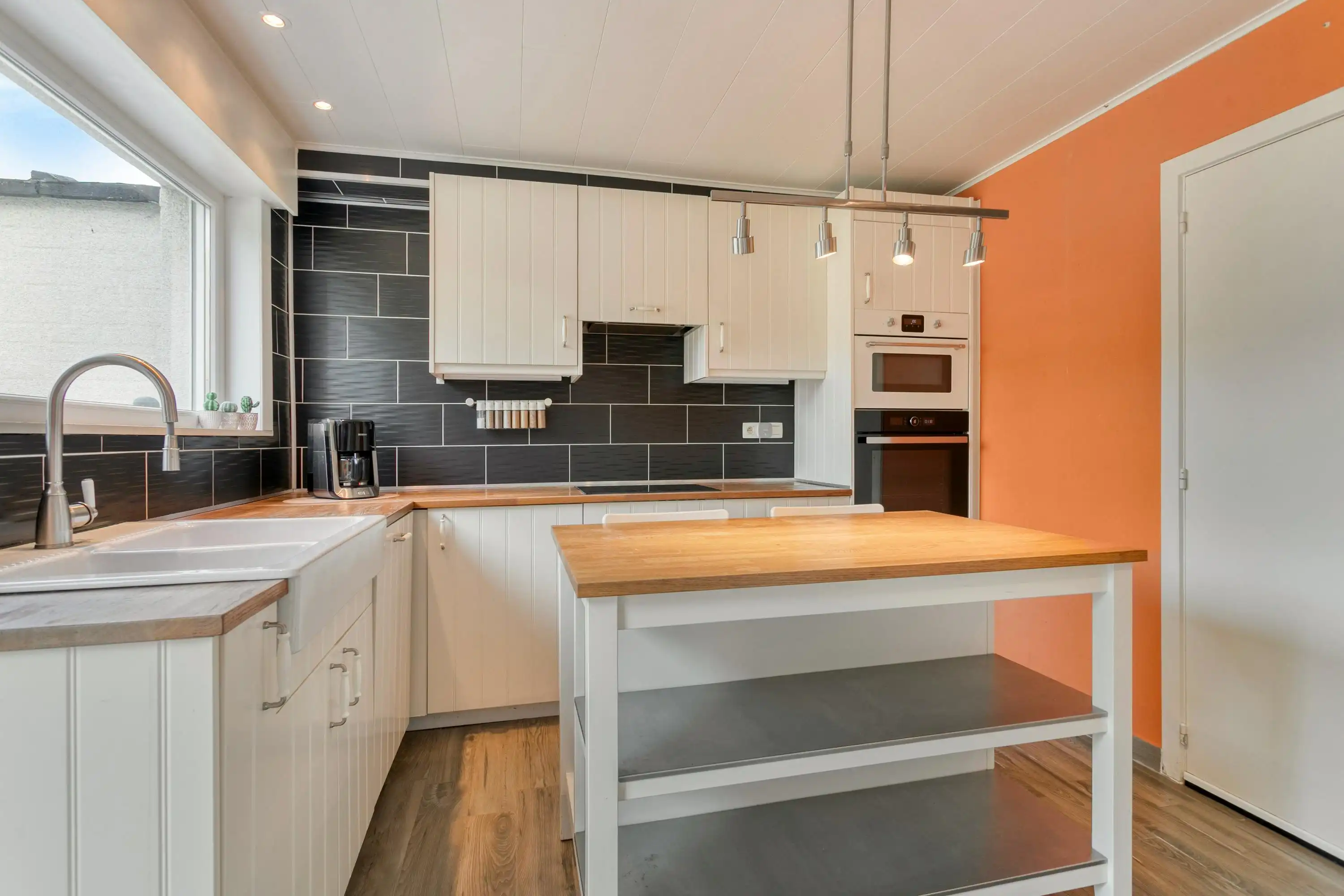 Instapklaar huis met 4 slaapkamers te Rollegem-Kapelle foto 6