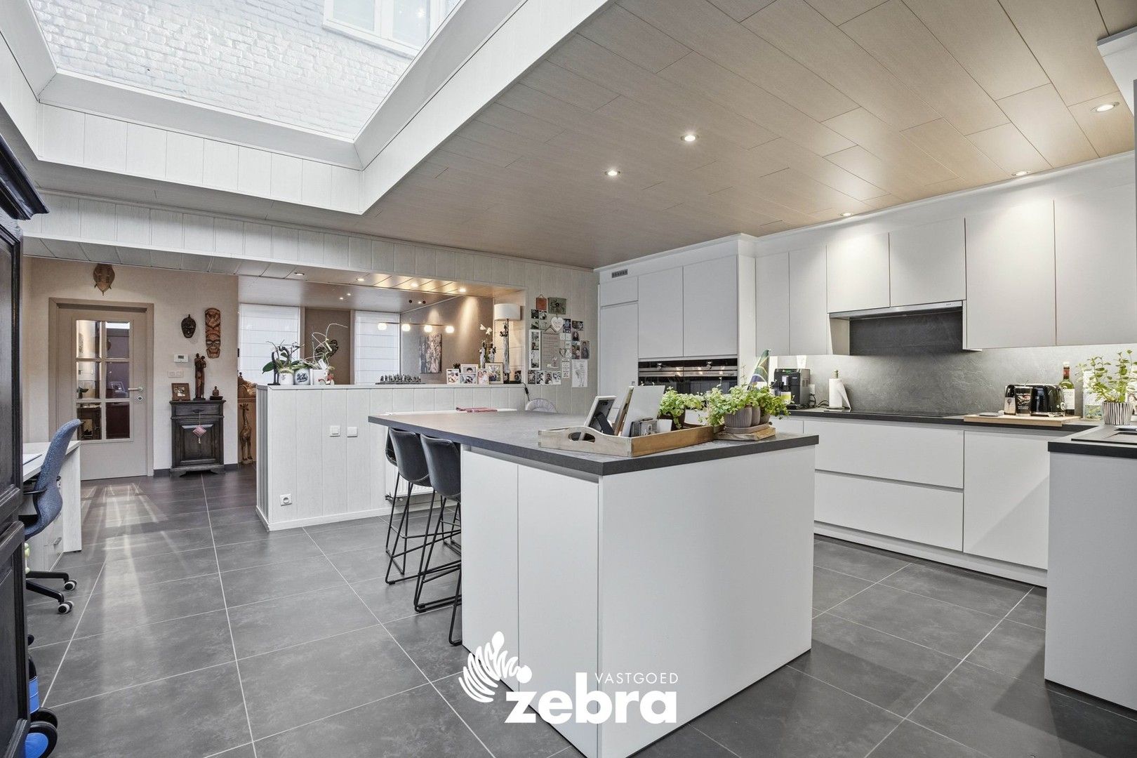 Instapklare woning met 3 slaapkamers en 2 badkamers in Roeselare foto 8