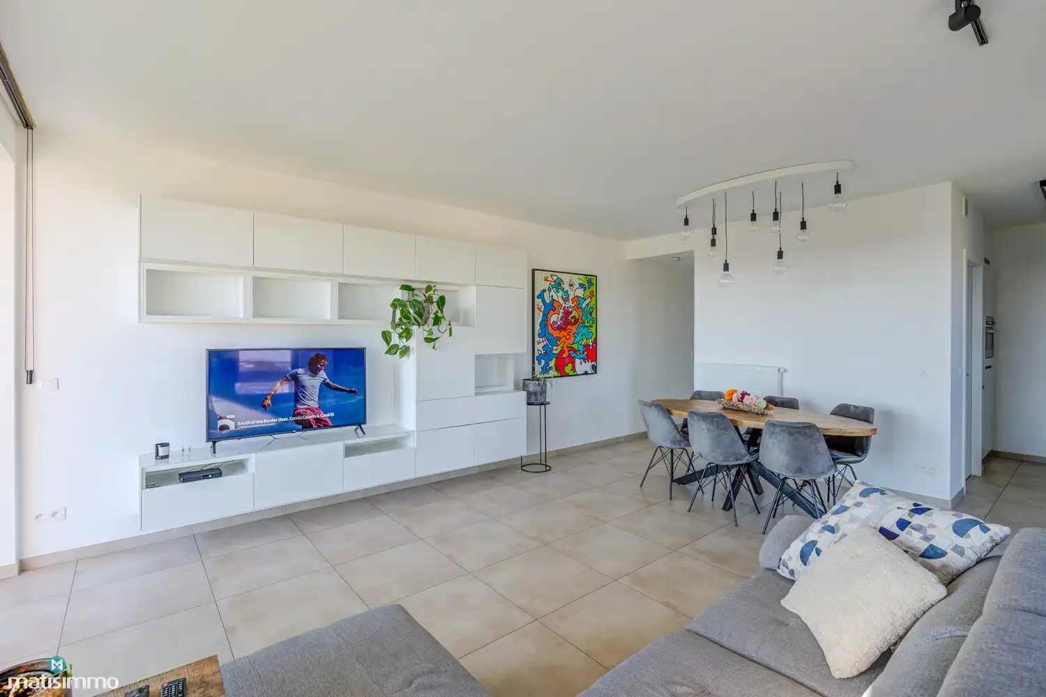 MODERN AFGEWERKT APPARTEMENT MET OVERDEKT TERRAS, KELDERBERGING EN RUIME AUTOSTAANPLAATS NABIJ HASSELT CENTRUM foto 7
