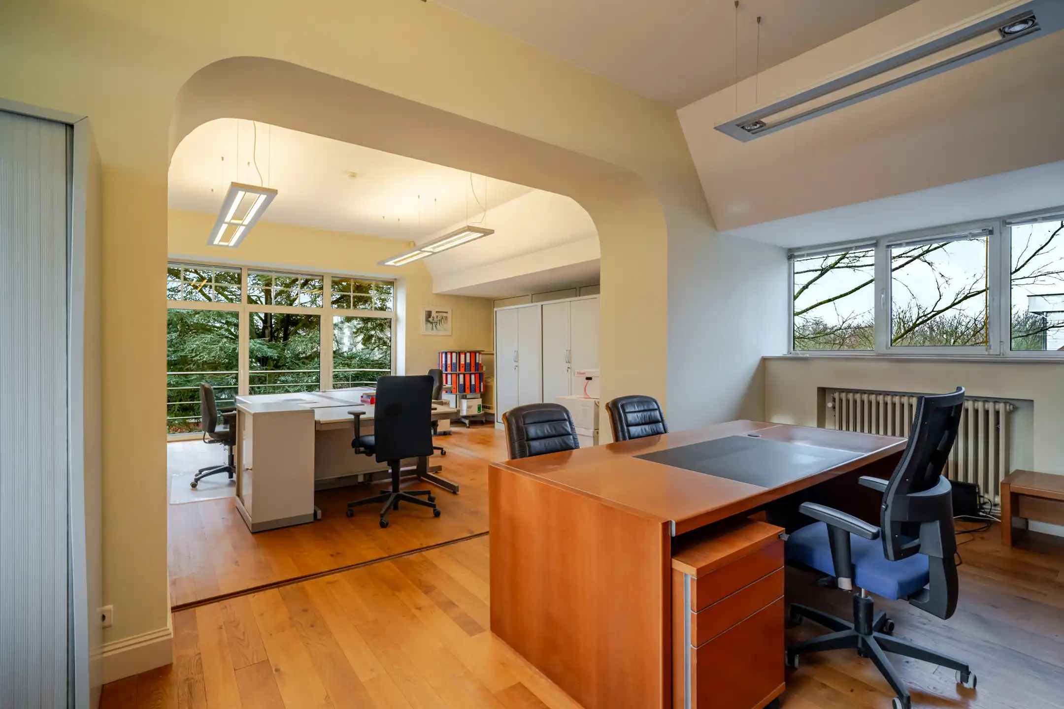Kantoorgebouw met appartement & parkeerplaatsen  ±535m² foto 7