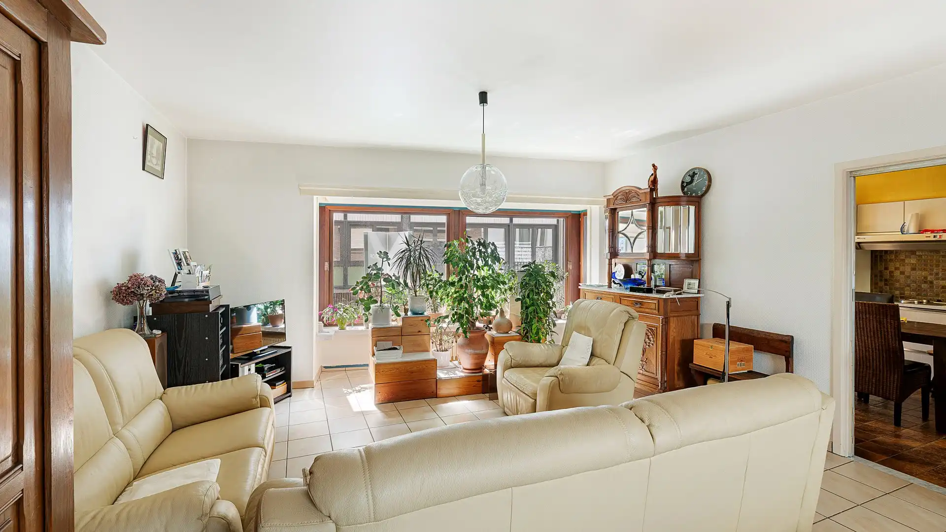 Grote woning met veel potentieel te Heist foto 5