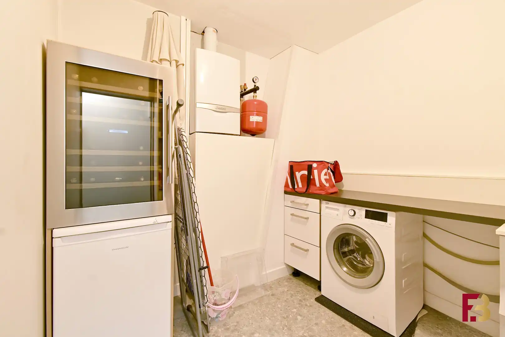 Stijlvol en ruim appartement met terras nabij het centrum van Merelbeke foto 16