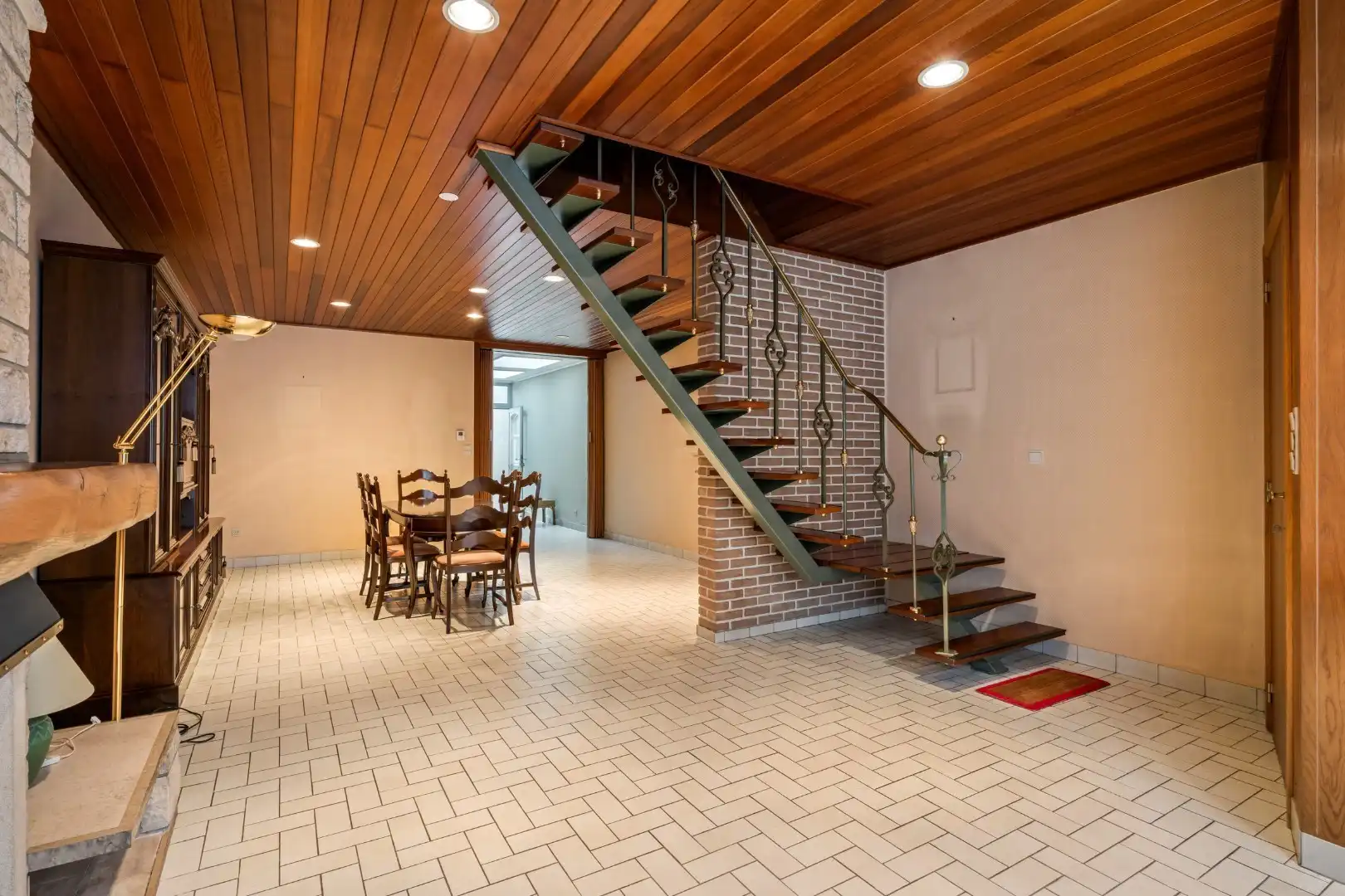 Woning met 3, mogelijks 5 slaapkamers en tuin met uitweg in Kortrijk-centrum foto 7