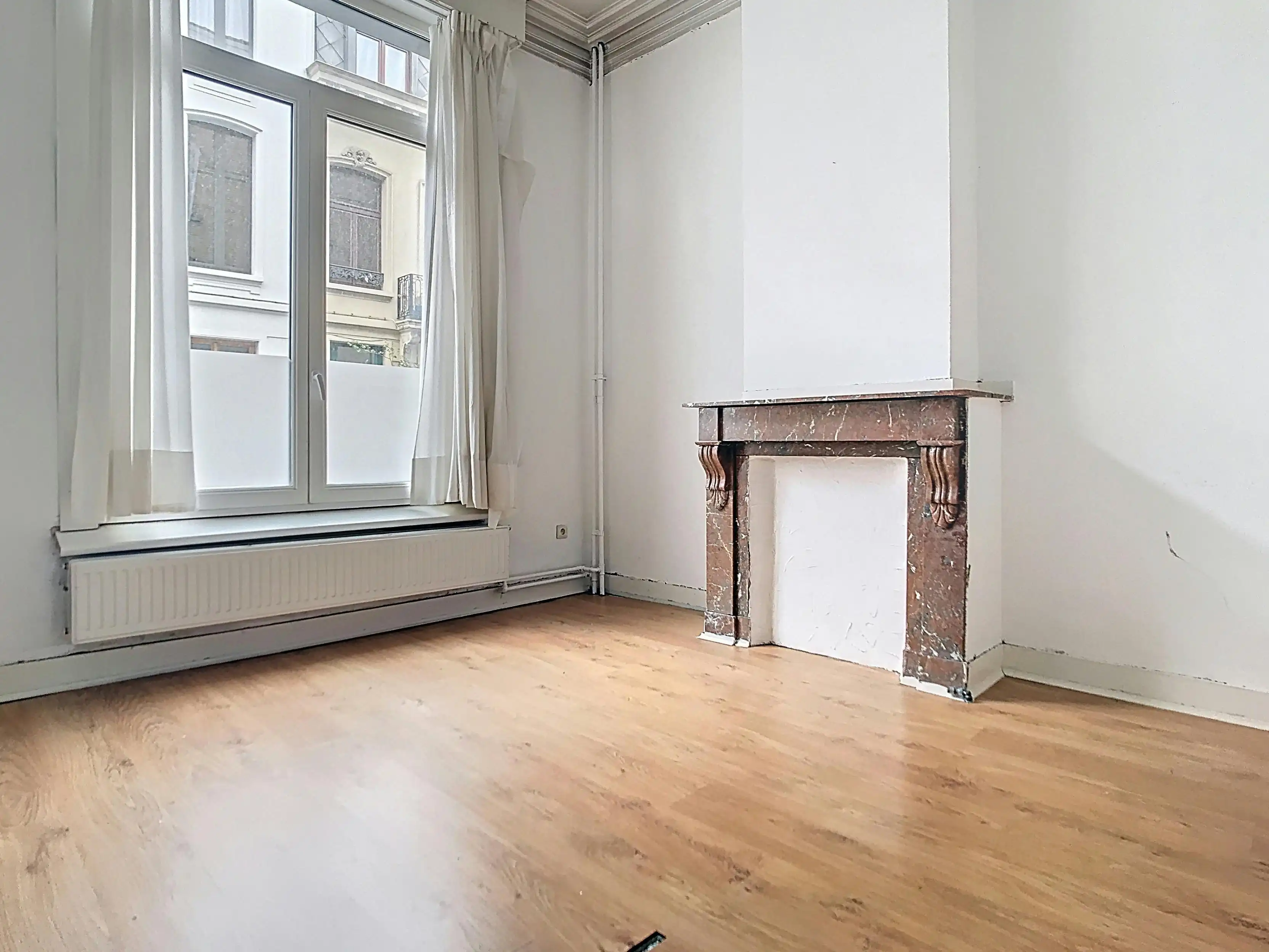 Huis van ca. 223 m² met koer te koop in Borgerhout foto 5