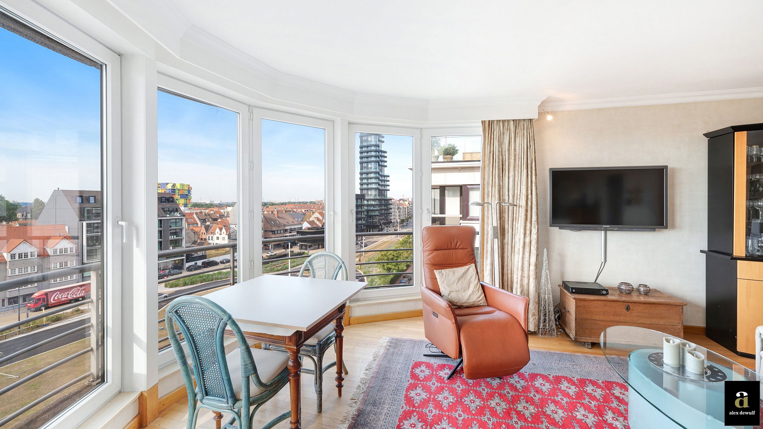 Lichtrijk hoekappartement met panoramisch zicht in Heist [Graaf d'Ursellaan]. foto 7