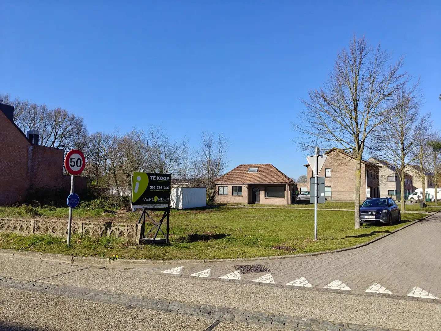 Perceel van 920m² voor OB met mogelijkheid voor afbraak en wederopbouw ! foto 2