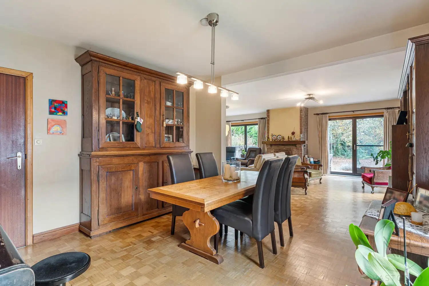 Ruime woning op zuidgericht perceel (17a54ca) in residentiële buurt te Bret (Genk)! foto 7