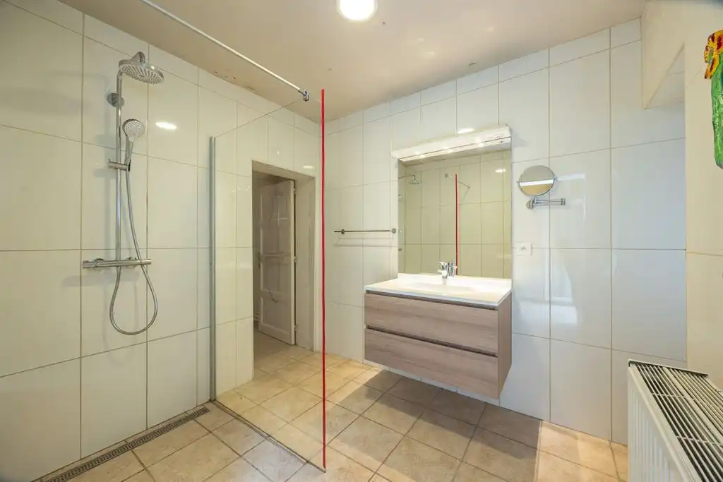 Energiezuinige woning met zonnig tuintje foto 14