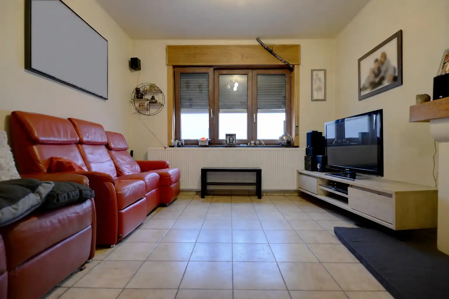 WONING TE KOOP met 3 slaapkamers op uitstekende ligging te Runkst! foto 3