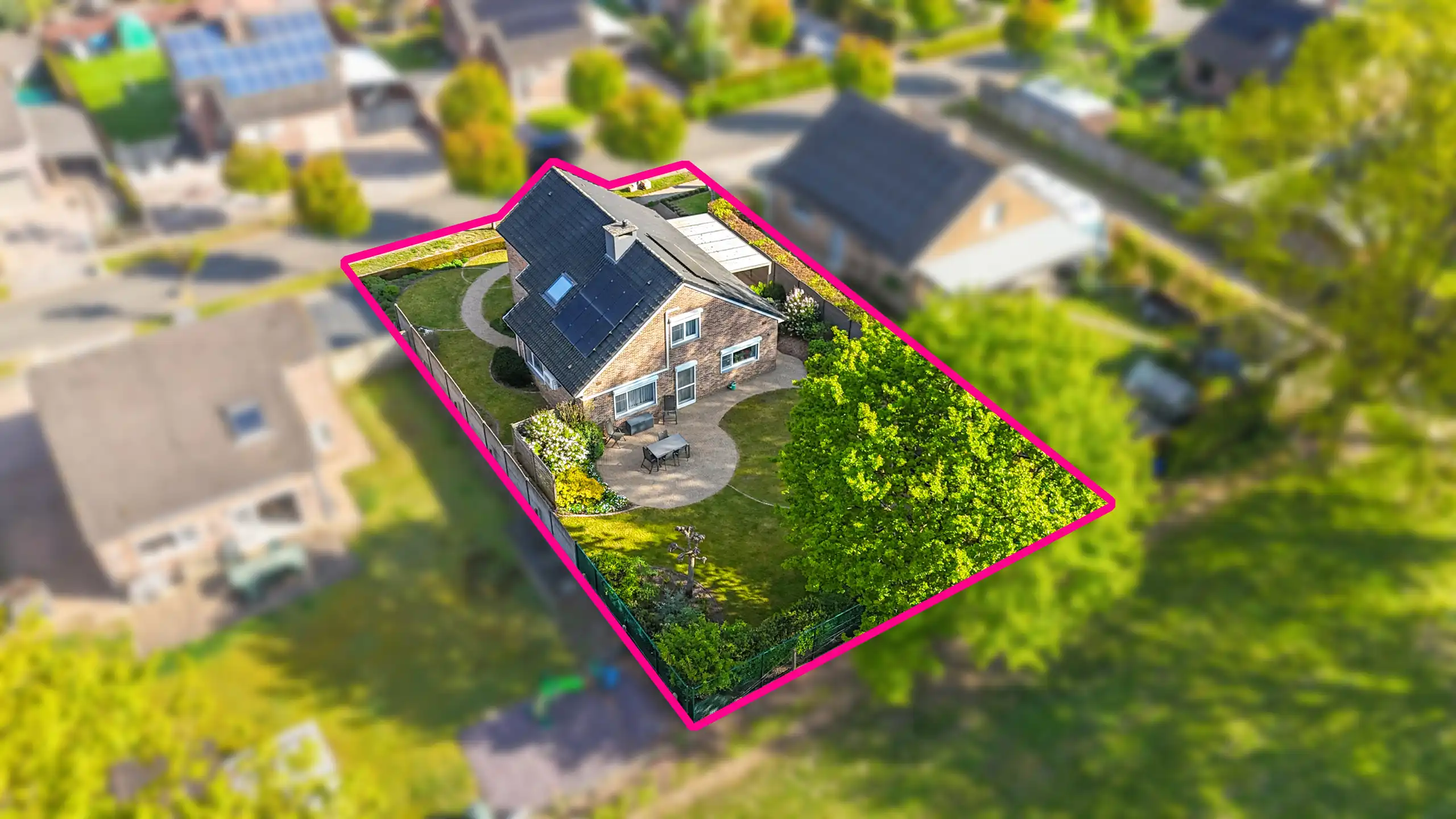 Instapklare woning met 3slpks, tuin, airco en zonnepanelen! foto 43