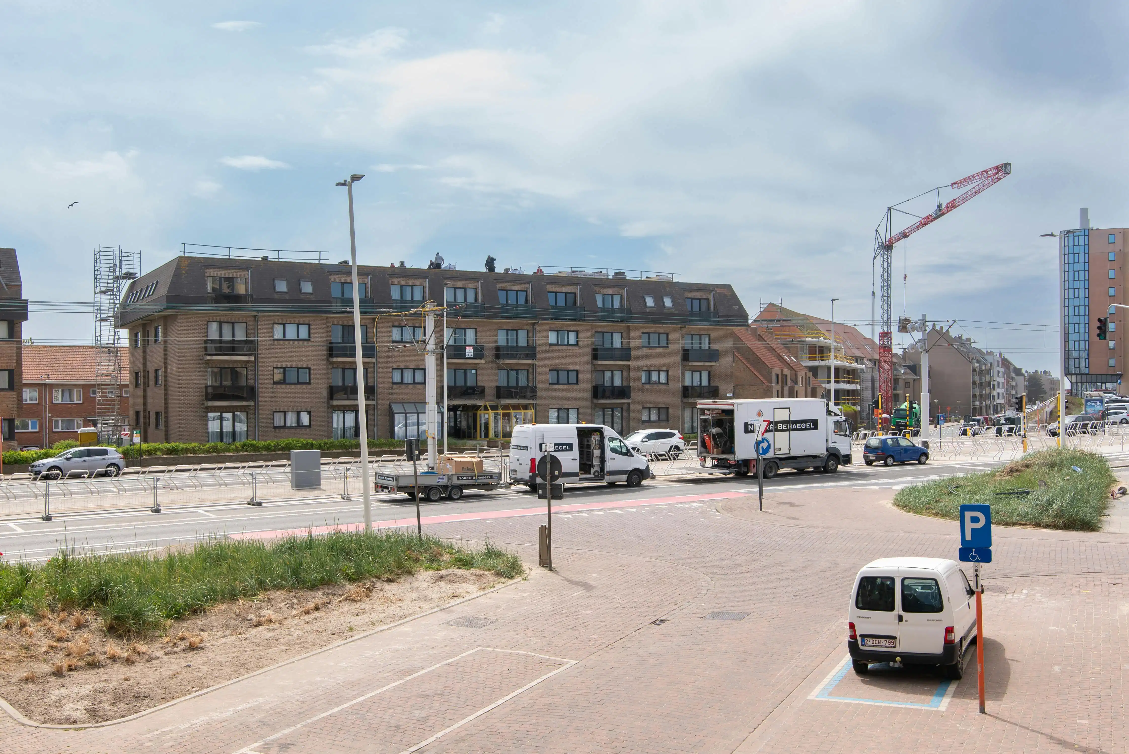 Ruim 2-slaapkamerappartement met magnifiek terras foto 2