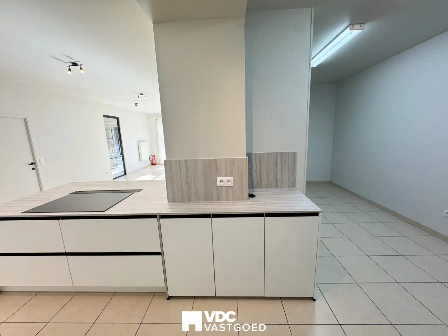Prachtig gelijkvloers appartement in het centrum van Tongeren foto 8
