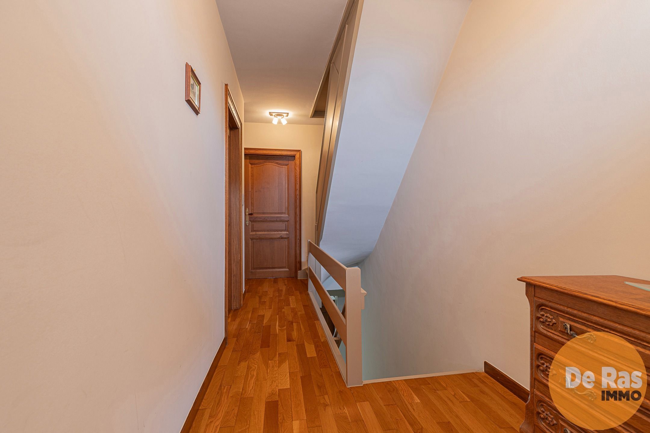 ERPE-MERE - Goed onderhouden woning met magazijn en serres foto 10