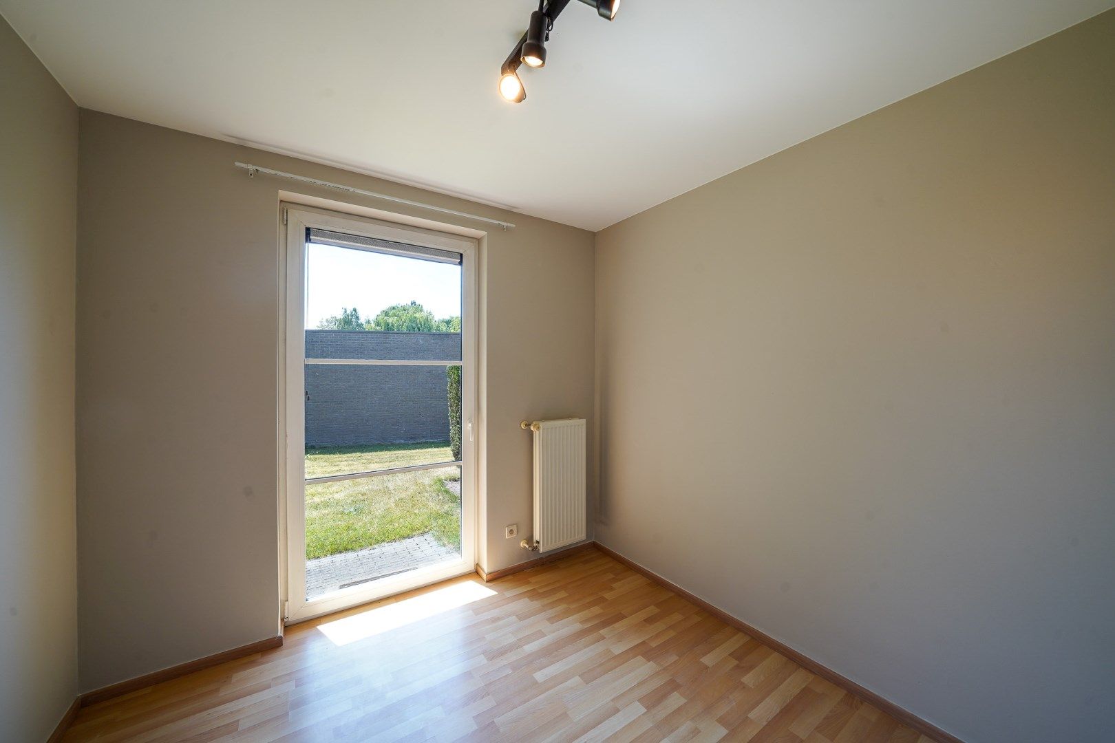 Instapklaar gelijkvloers appartement in centrum Oudenburg foto 9