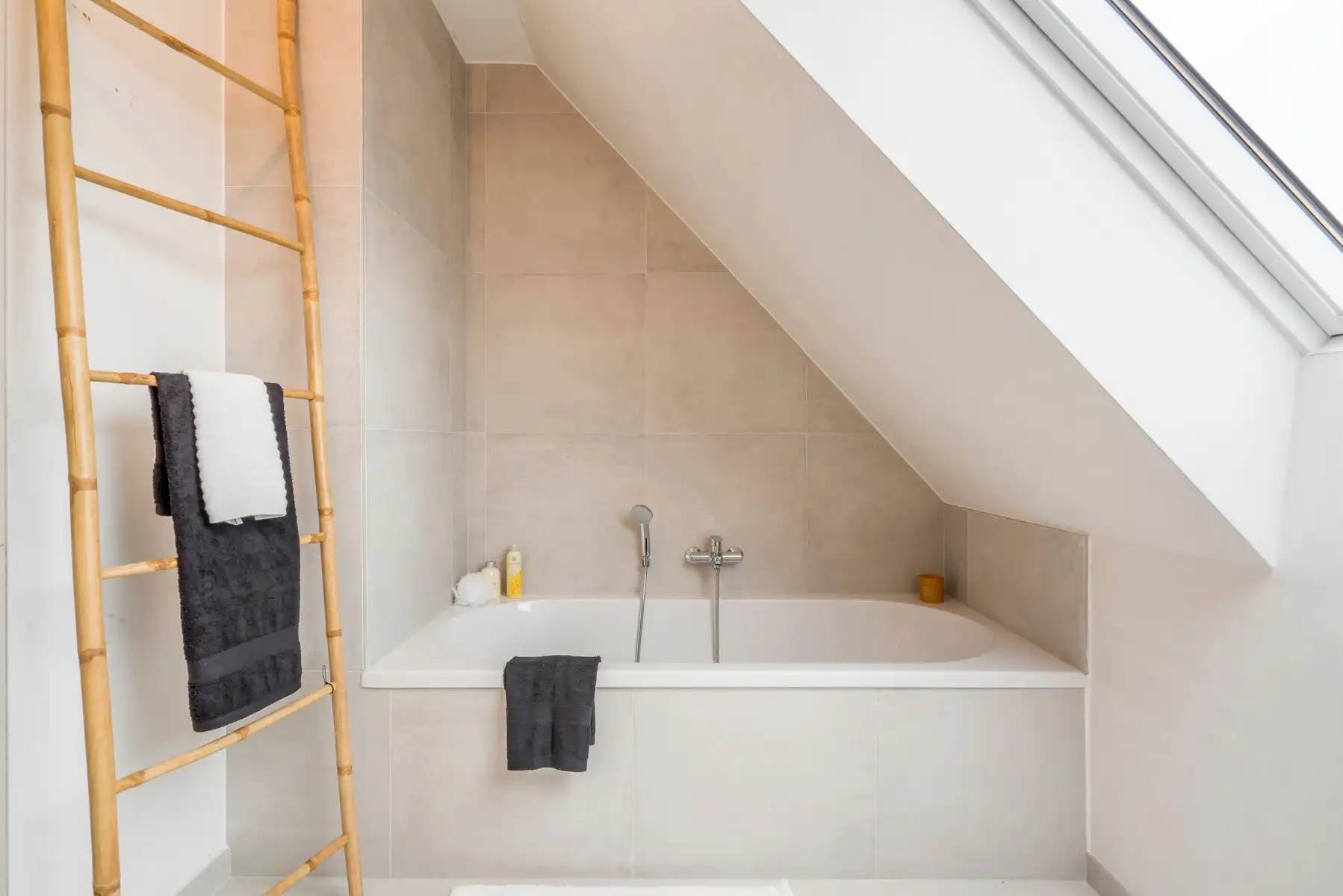 Instapklaar appartement in Poperinge foto 8