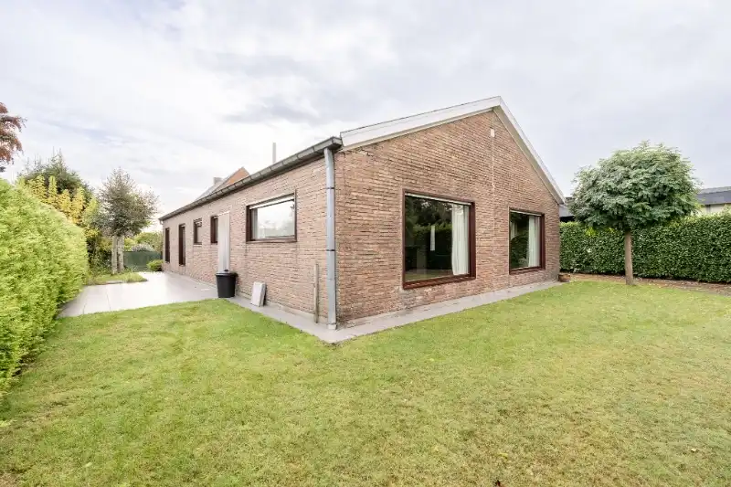 Open bebouwing op mooi perceel in rustige wijk. foto 17