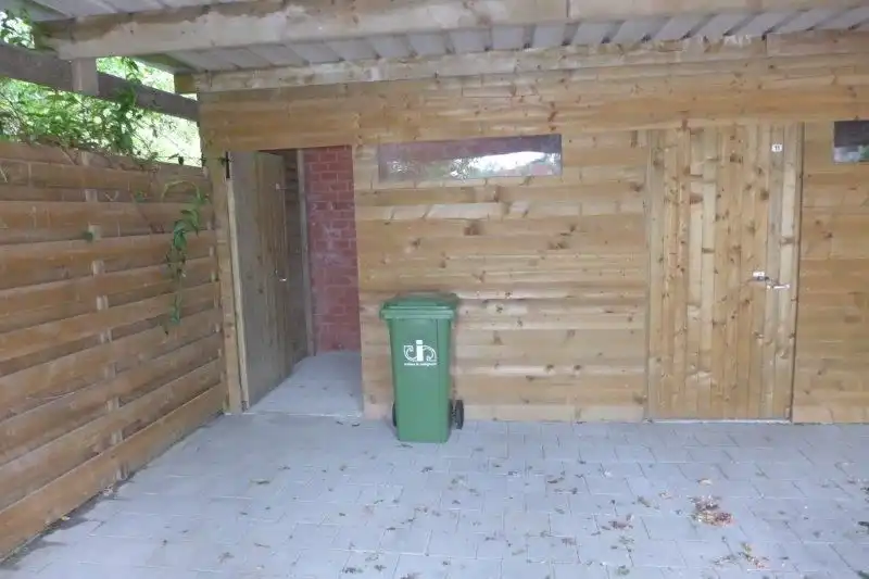 Commerciële ruimte te huur foto 16