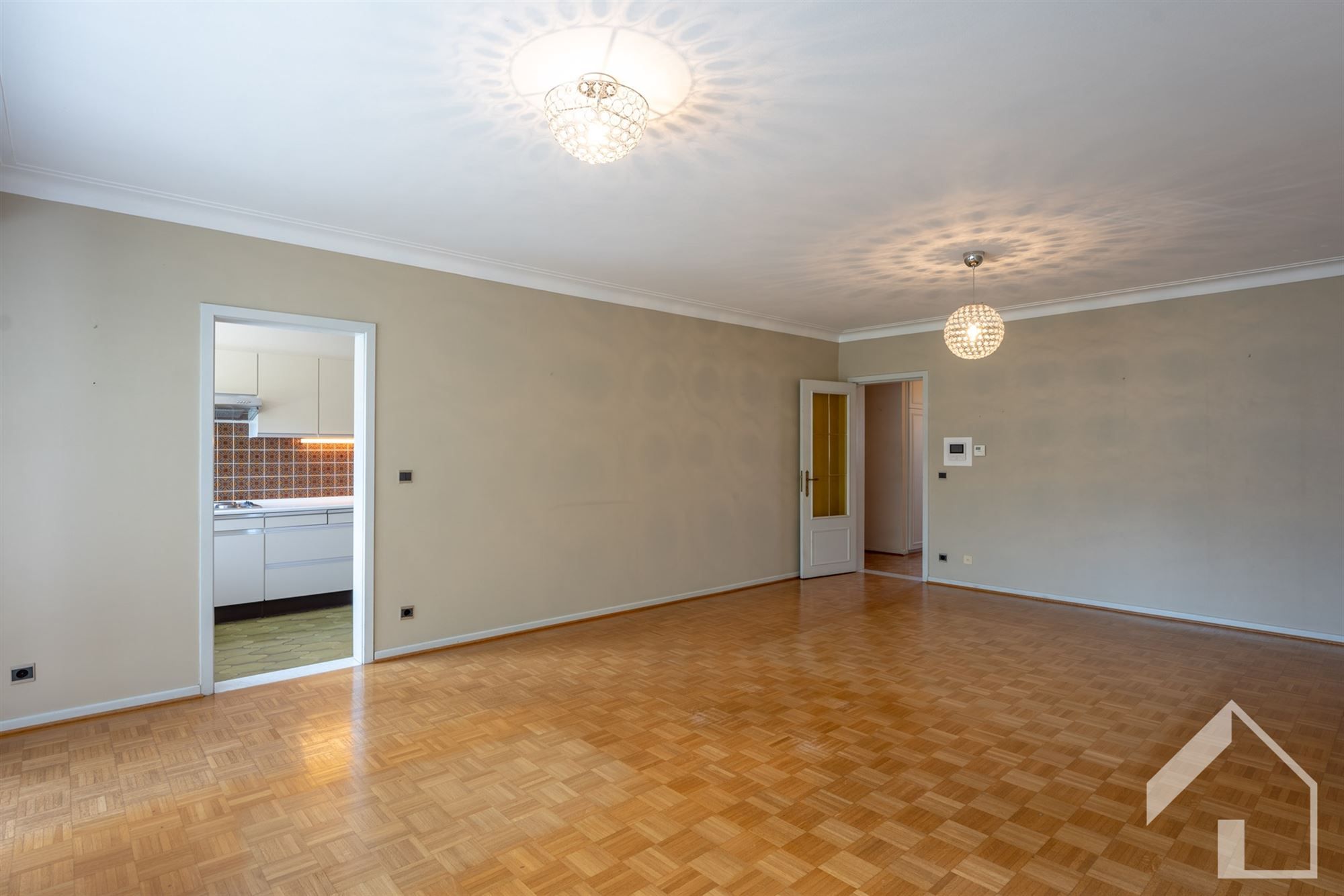 Ruim verzorgd appartement in het hart van Schoten foto 2