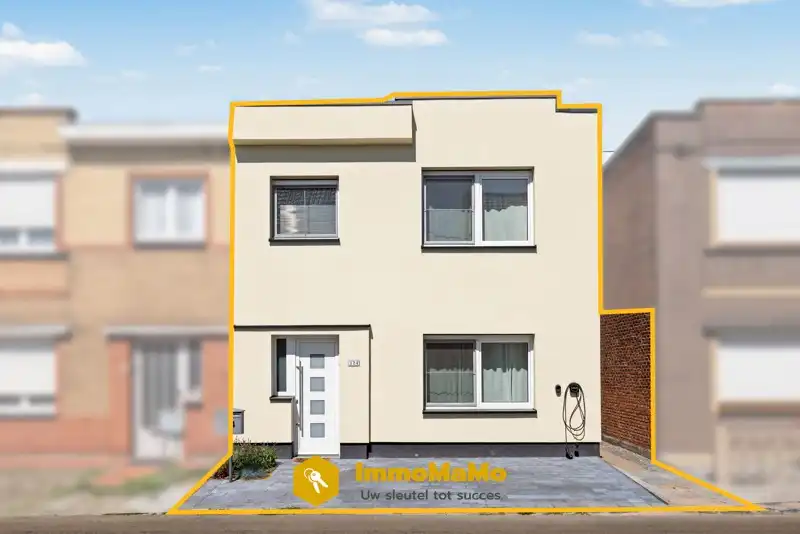 INSTAPKLARE GERENOVEERDE WONING  TE KOOP IN LOCHRISTI (WACHTEBEKE) foto {{pictureIndex}}
