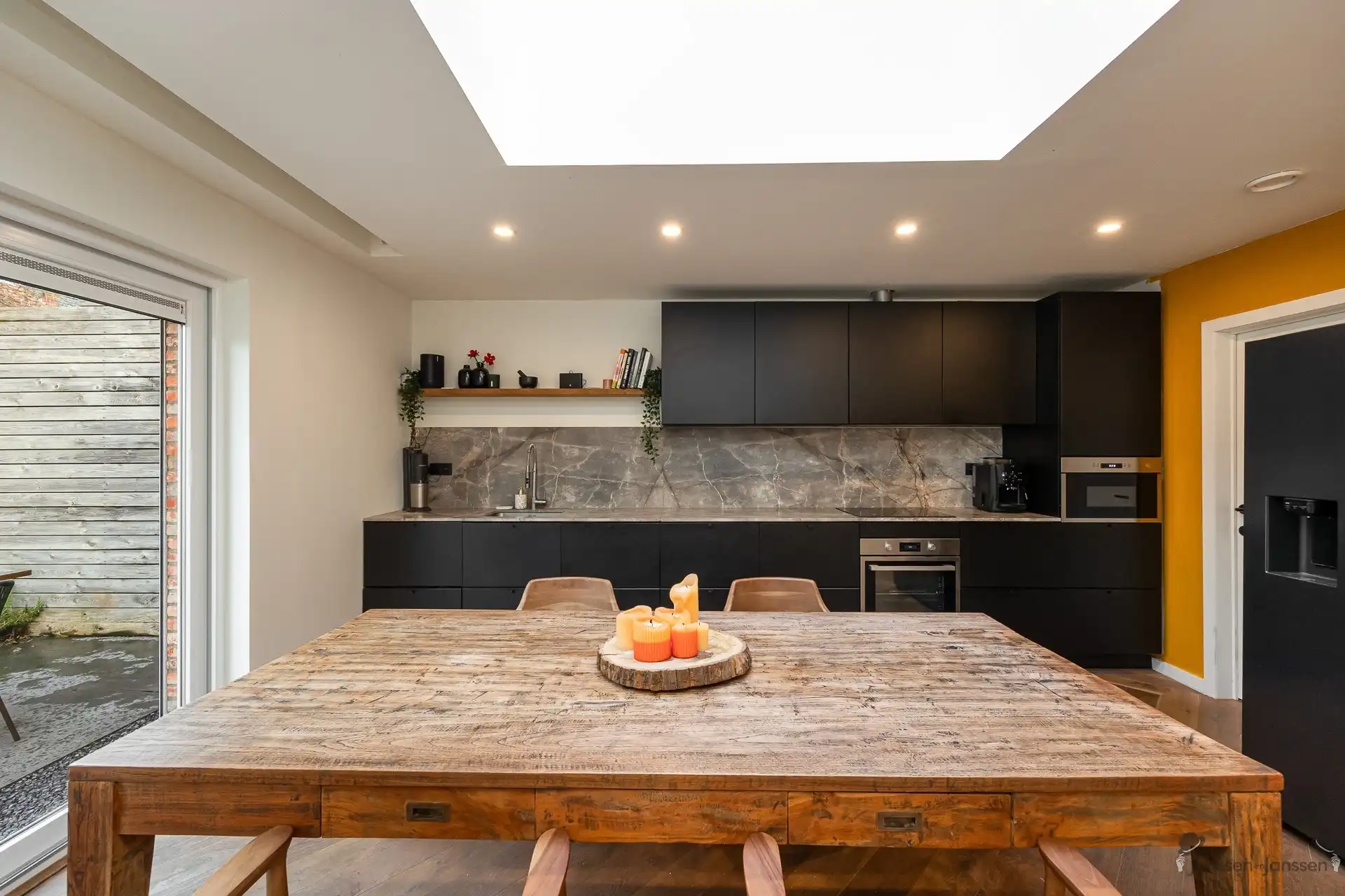 Sfeervolle, instapklare gezinswoning in rustige doodlopende straat met EPC B foto 4