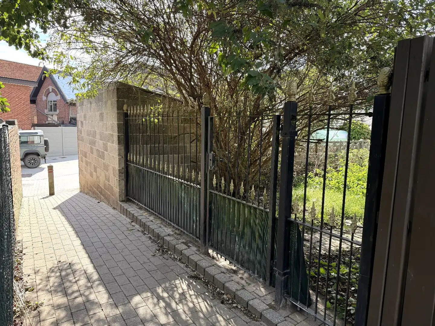 Gezellig ingerichte woning met hobbyruimte en tuin + toegang achterom foto 30