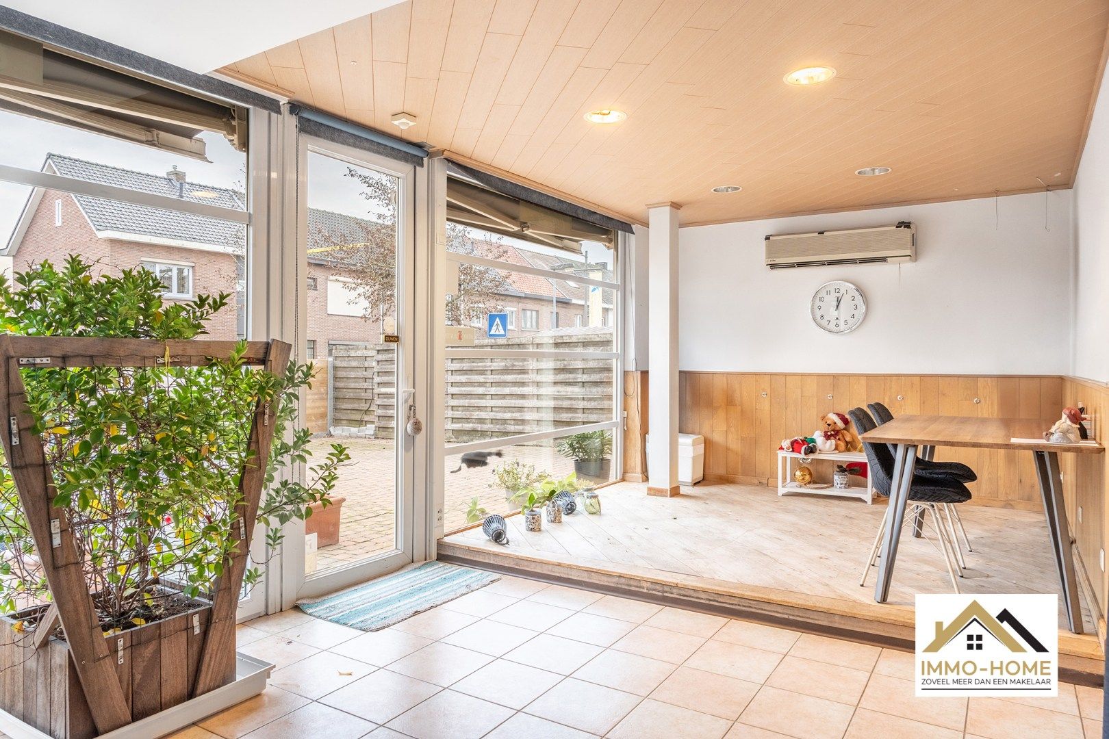 Instapklare woning met bureau/ winkelruimte  foto 15