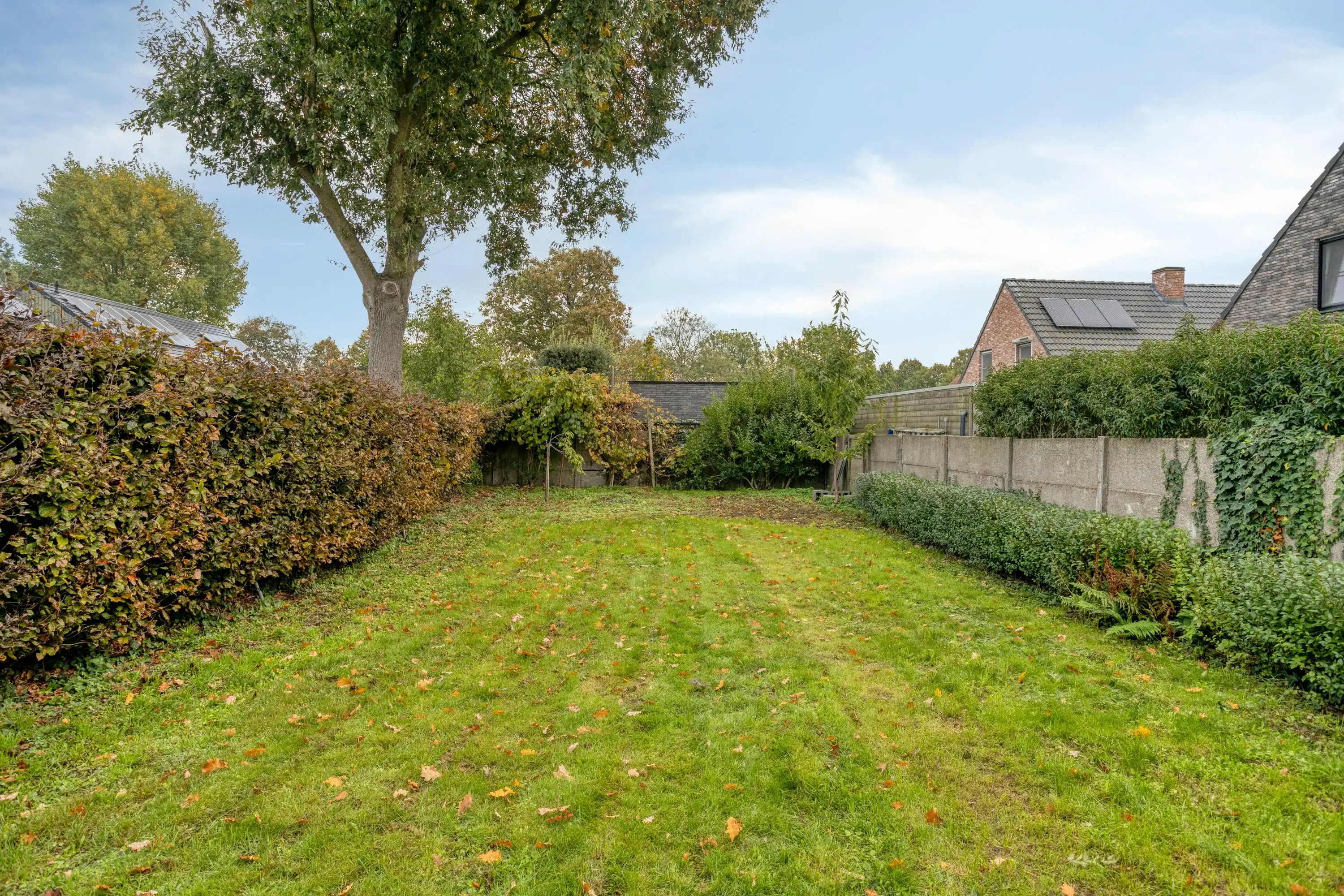 Volledig gerenoveerde en instapklare woning met grote tuin foto 22