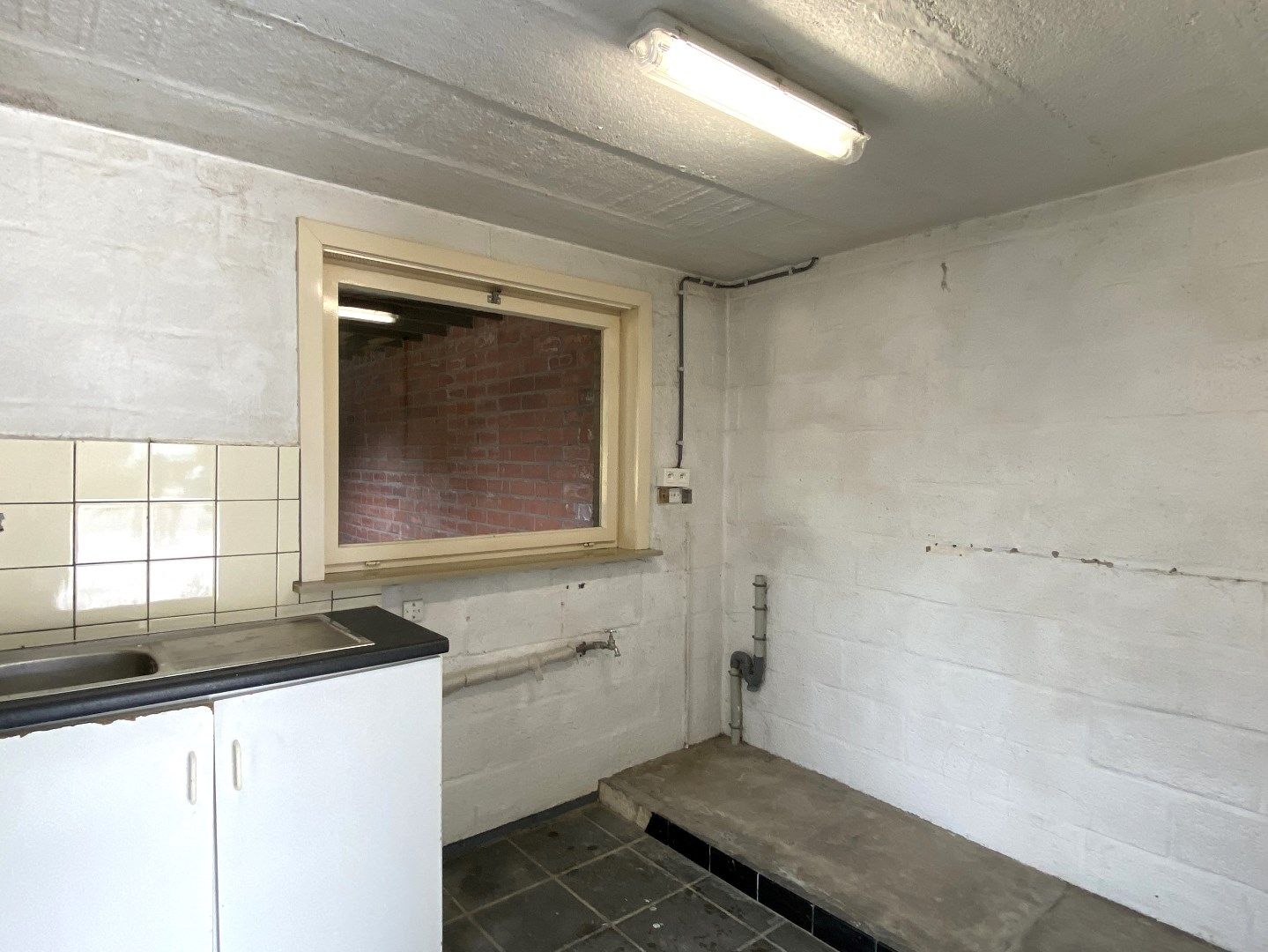 HALF OPEN WONING MET TUIN | 3 SLPKS | UITERST RUSTIGE LIGGING foto 14