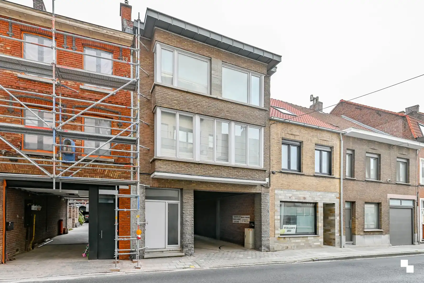 Ruime bel-etagewoning in hartje Izegem foto 27