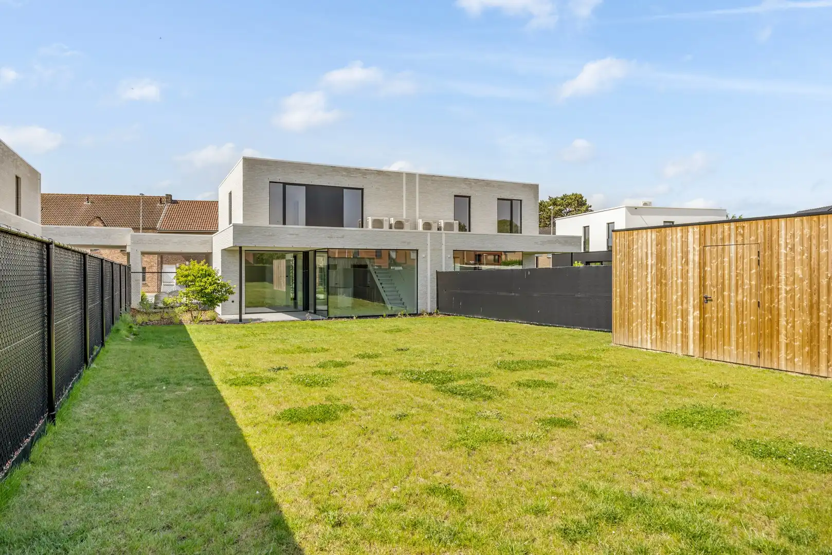 Moderne nieuwbouwwoning met hoogwaardige afwerking in Sint-Truiden (Wilderen).  Aankoop aan 6% btw mogelijk onder voorwaarden. foto 32