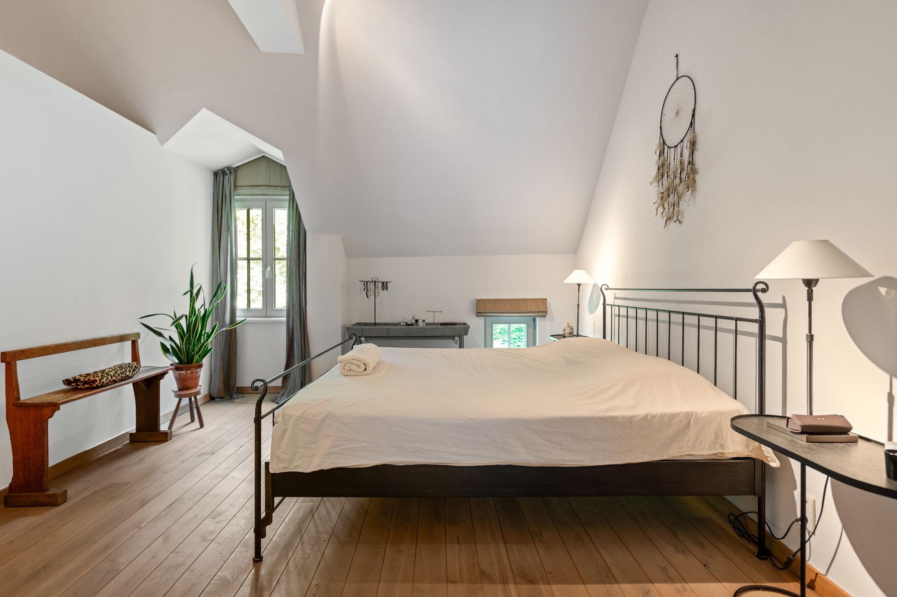 UNIEKE INSTAPKLARE WONING MET ZWEMBAD foto 16